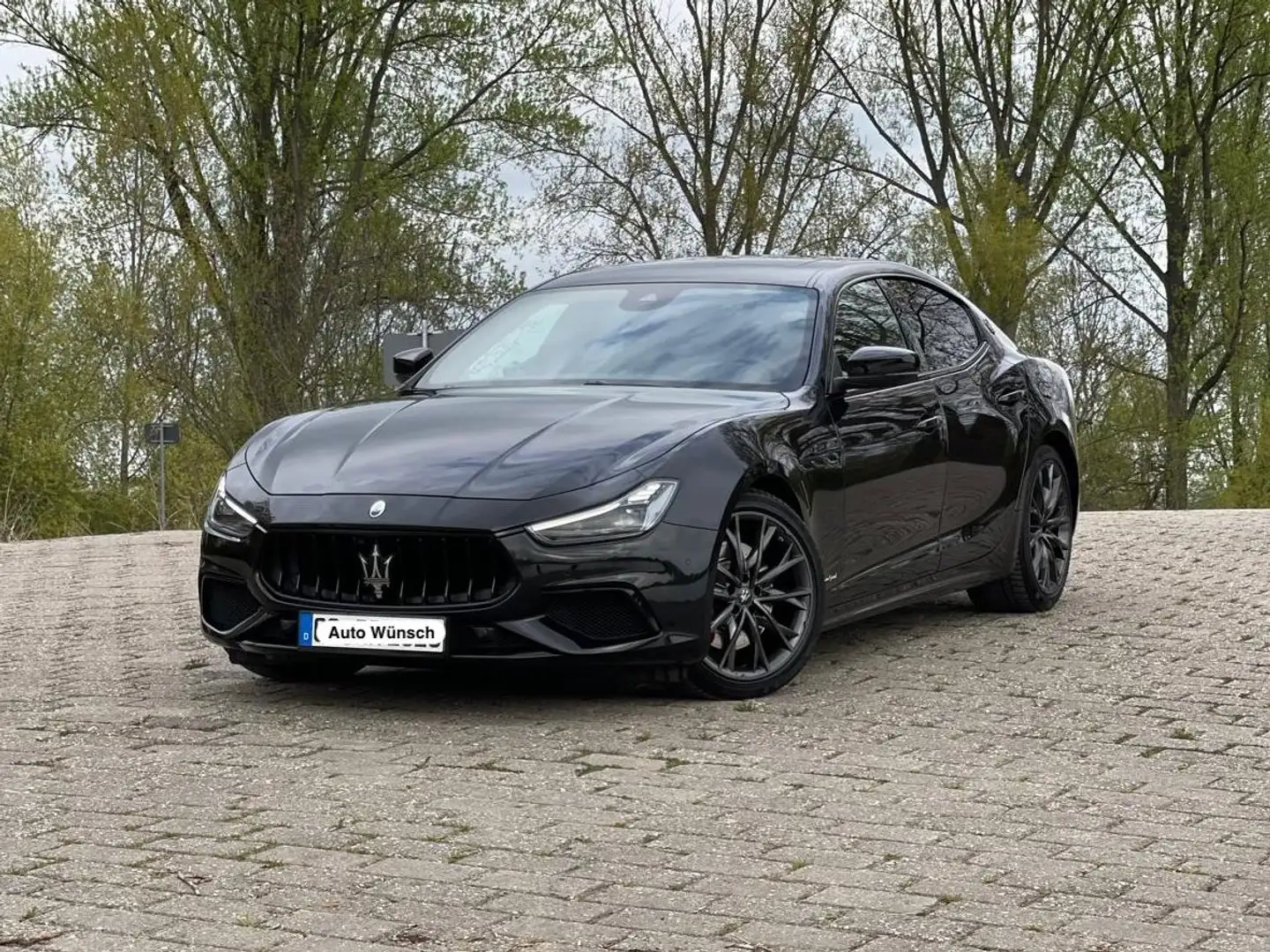 Maserati Ghibli S Q4 Lückenlose Historie by Maserati Schwarz - 1