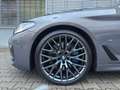 BMW M550 i xDrive Limousine Grau - thumbnail 3