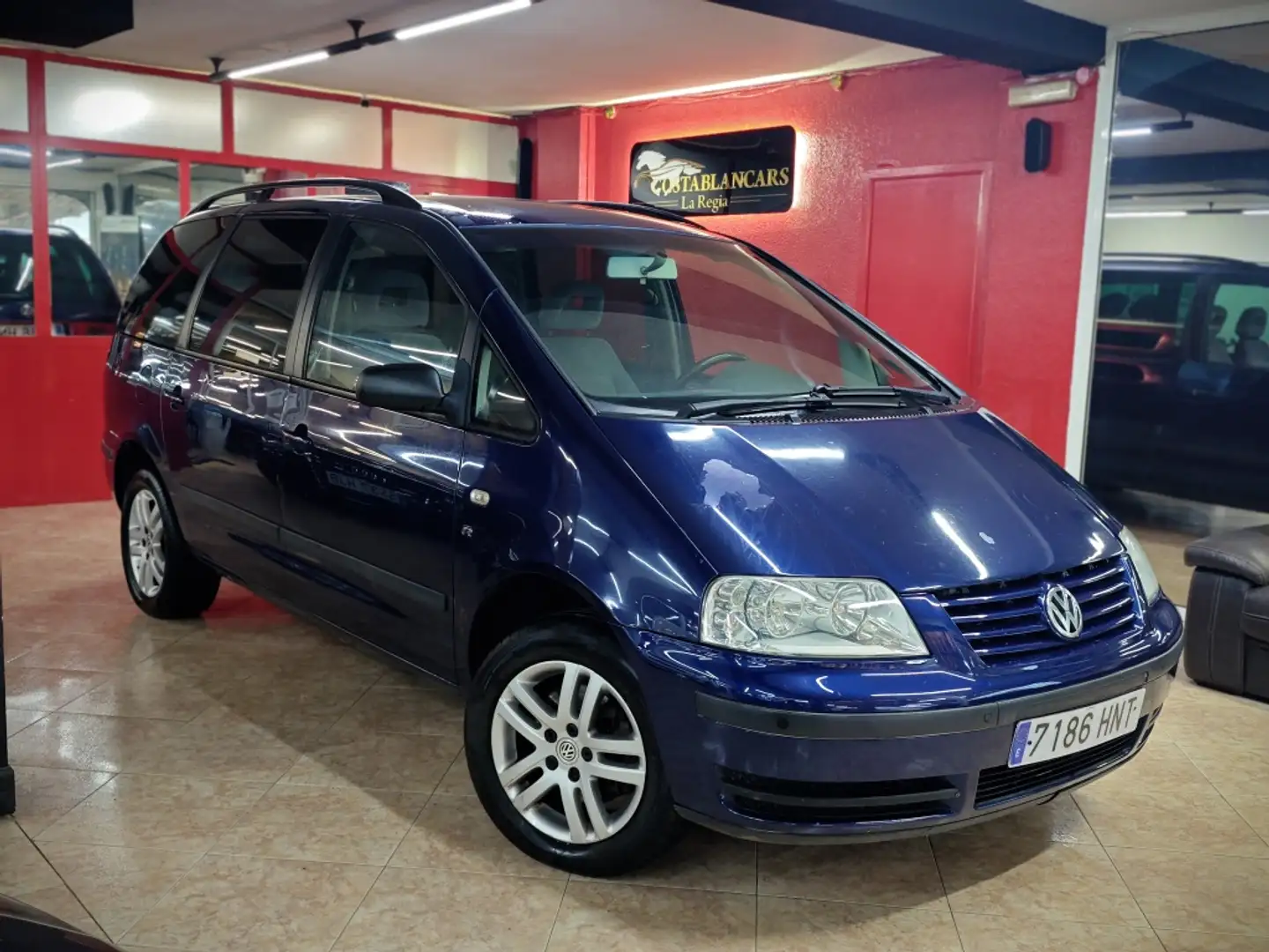 Volkswagen Sharan 1.9TDI Comfortline Tiptronic - 1