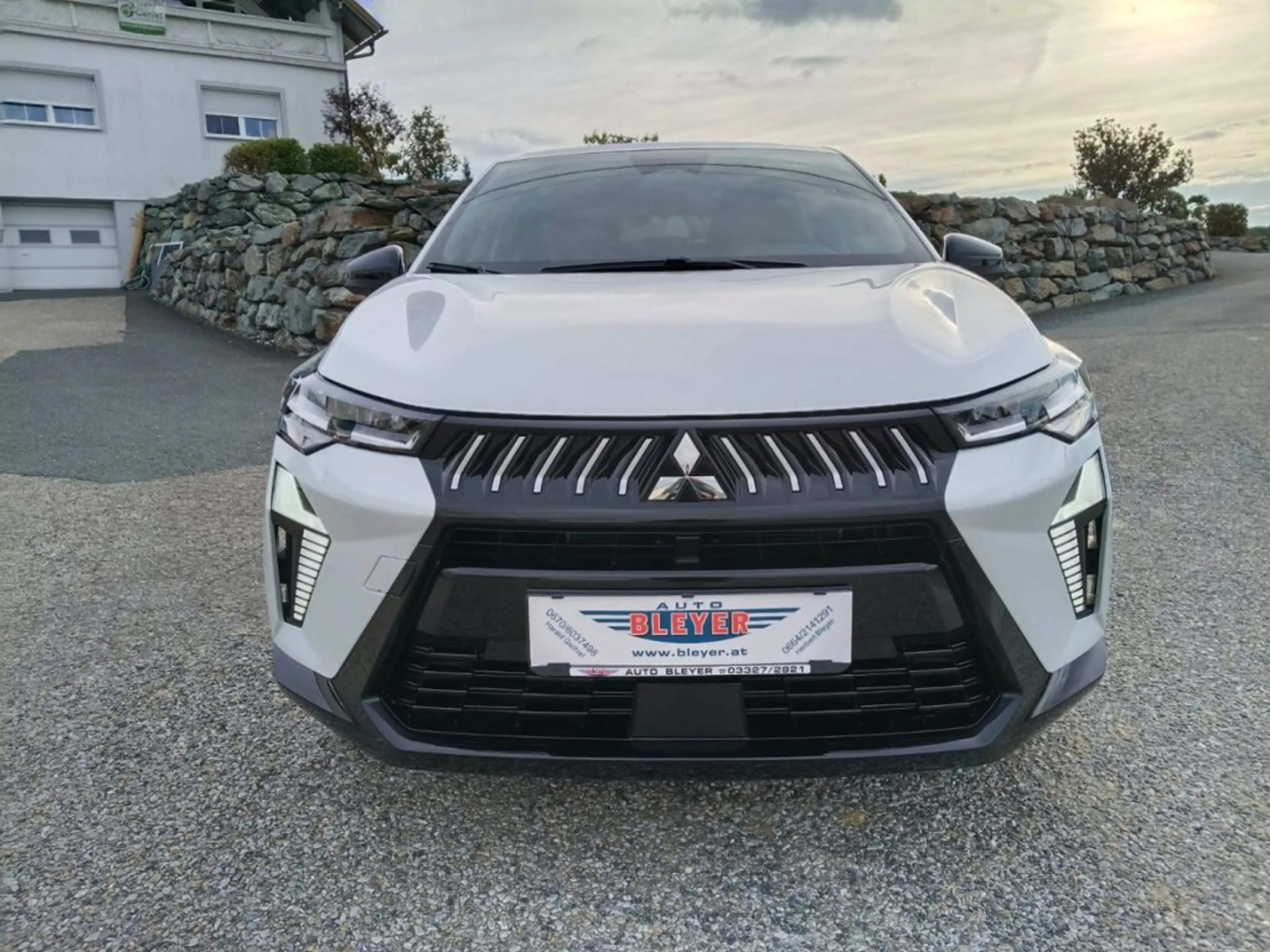 Mitsubishi Grandis 1,8 HEV Invite Automatik C AT 26,5 — photo 7