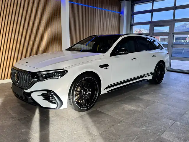 Mercedes-Benz E 53 AMG AMG E 53 T HYBRID 4Matic+ AMG Edition 1