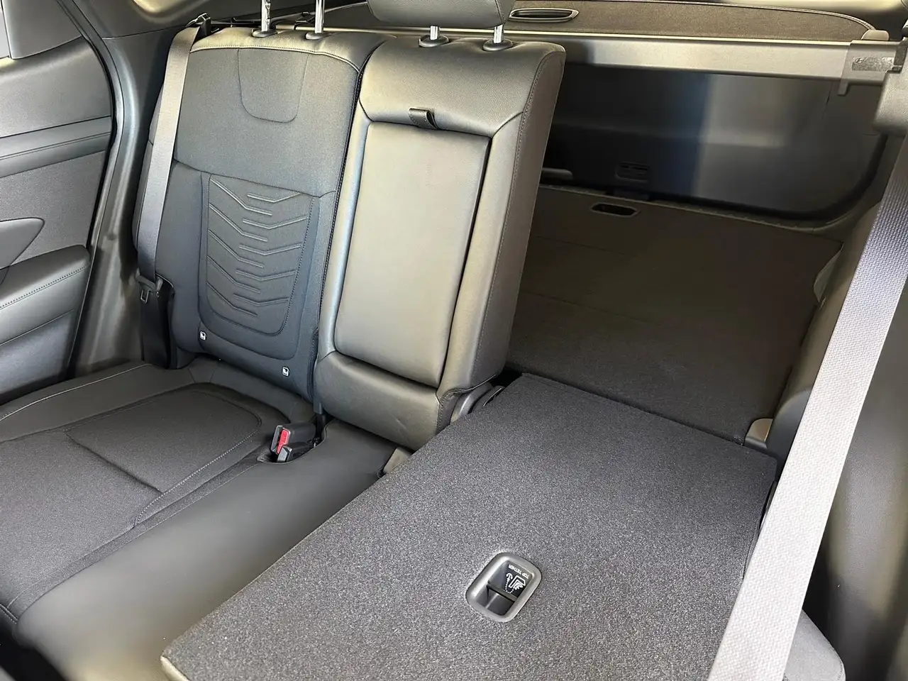 Hyundai TUCSON Hybrid Trend Navi+virtCP+ACC+Kamera+SHZ+PDC+Privac 28