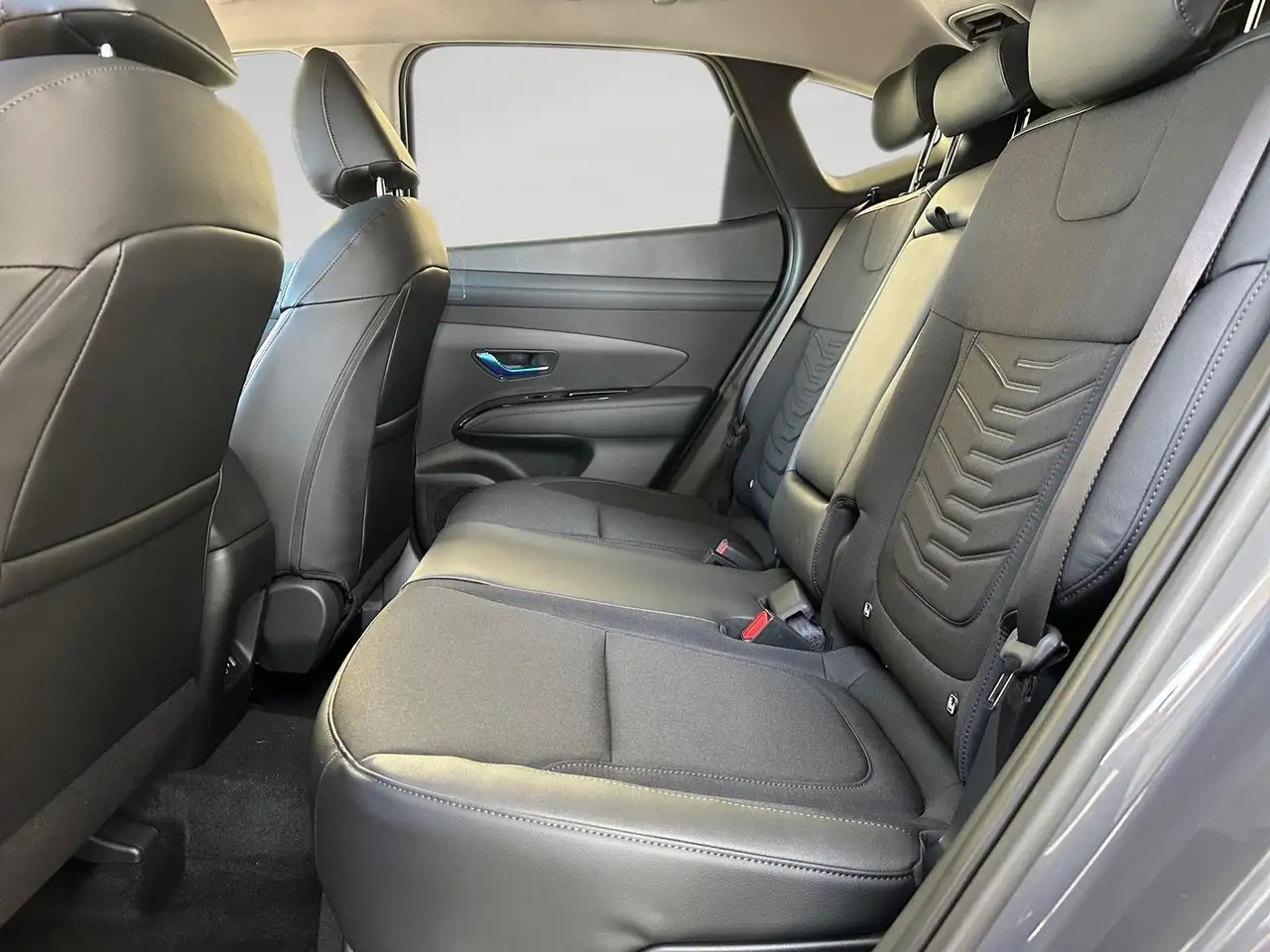 Hyundai TUCSON Hybrid Trend Navi+virtCP+ACC+Kamera+SHZ+PDC+Privac 27