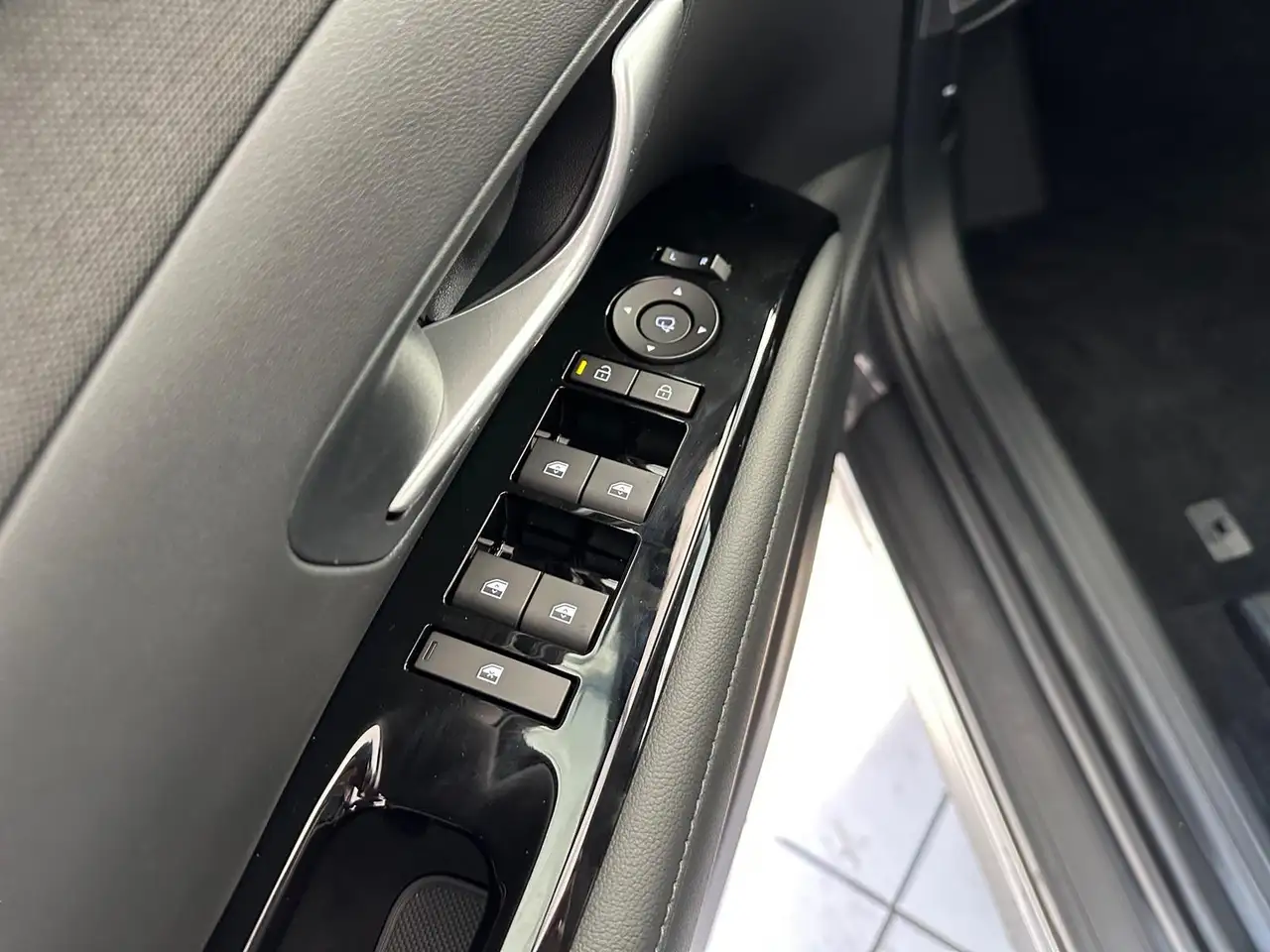 Hyundai TUCSON Hybrid Trend Navi+virtCP+ACC+Kamera+SHZ+PDC+Privac 26