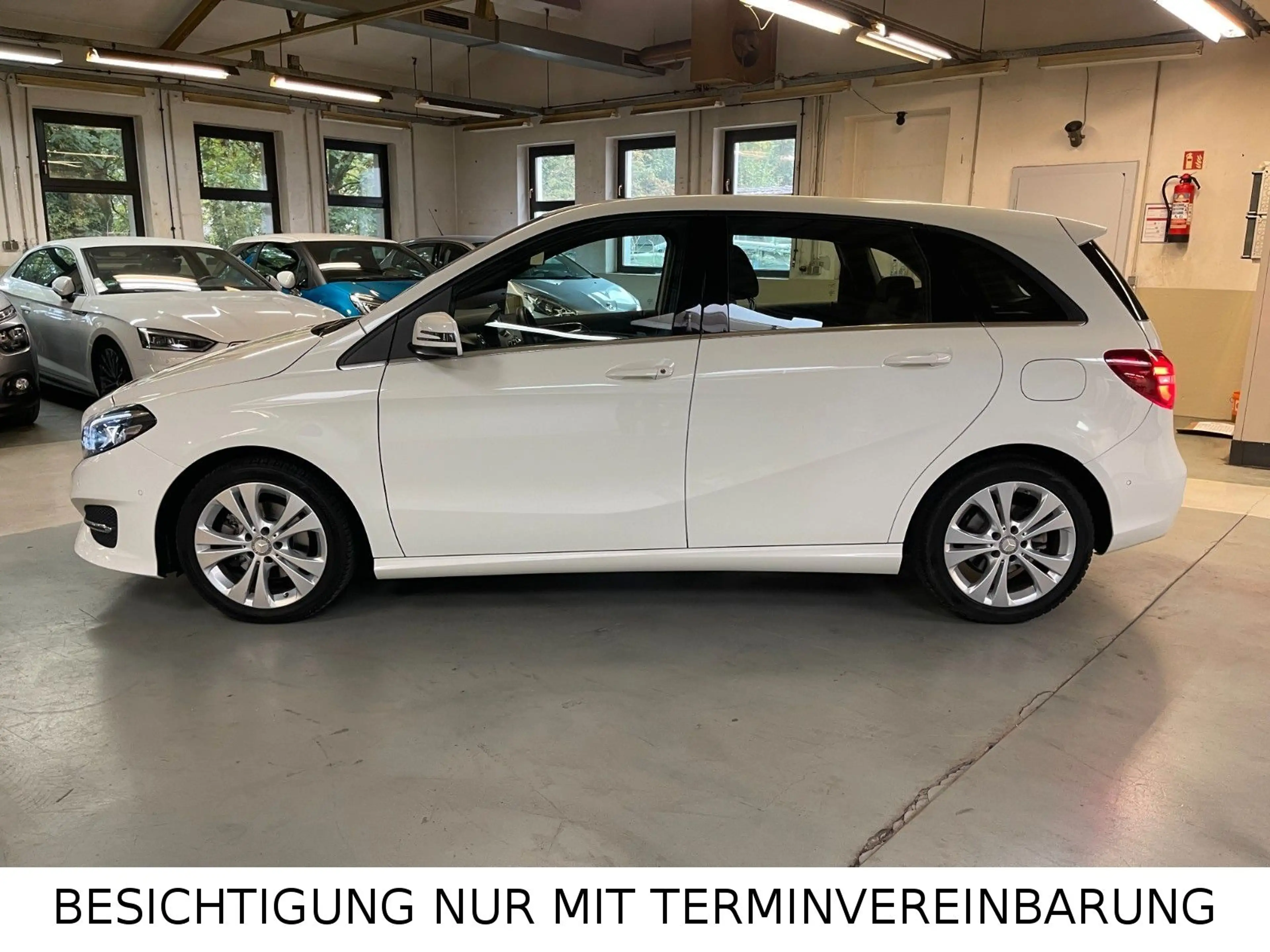 Mercedes-Benz B 180 Urban LED ALU SHZ LEDER PARK-ASSISTENT — photo 6