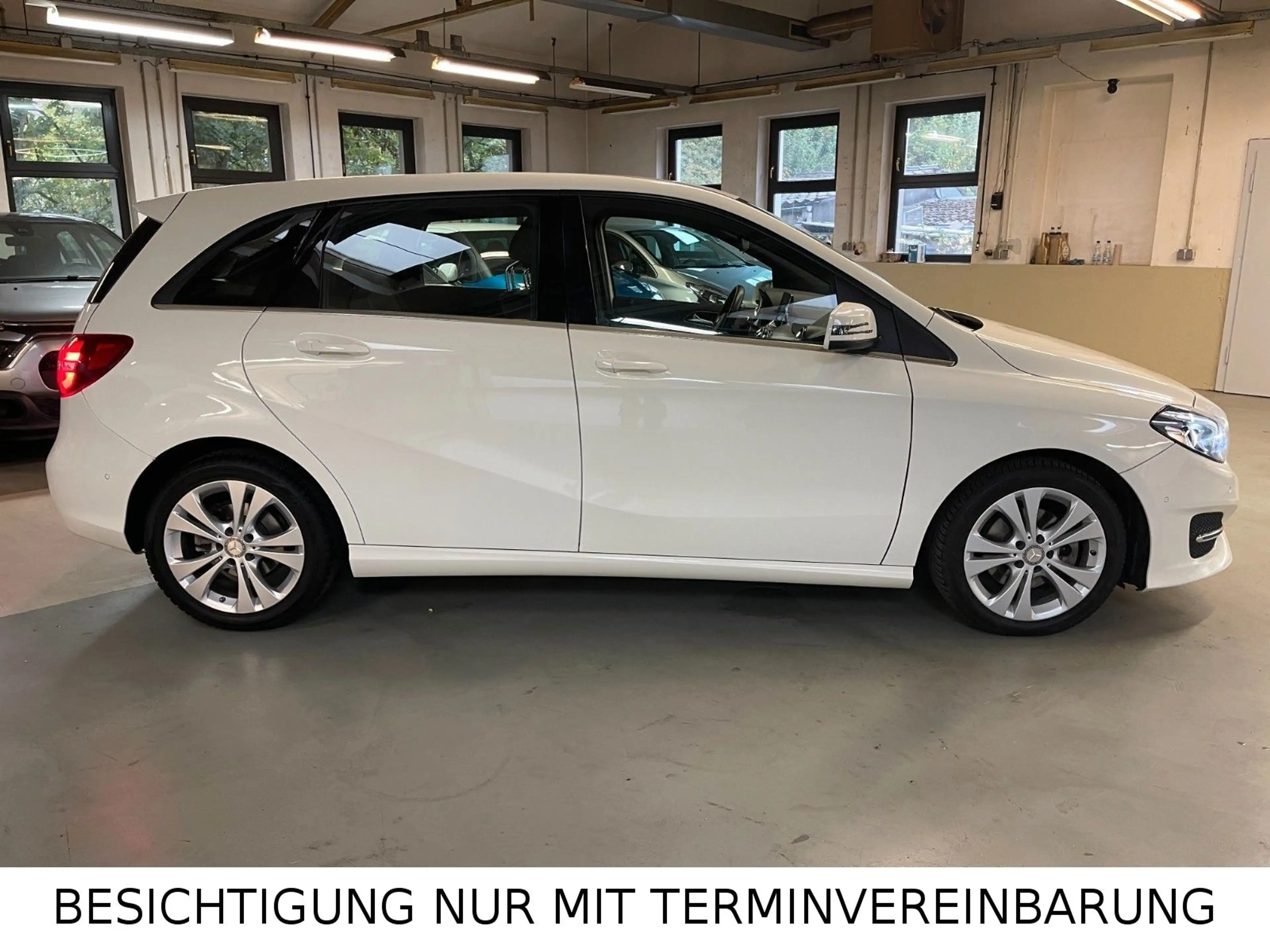 Mercedes-Benz B 180 Urban LED ALU SHZ LEDER PARK-ASSISTENT — photo 2