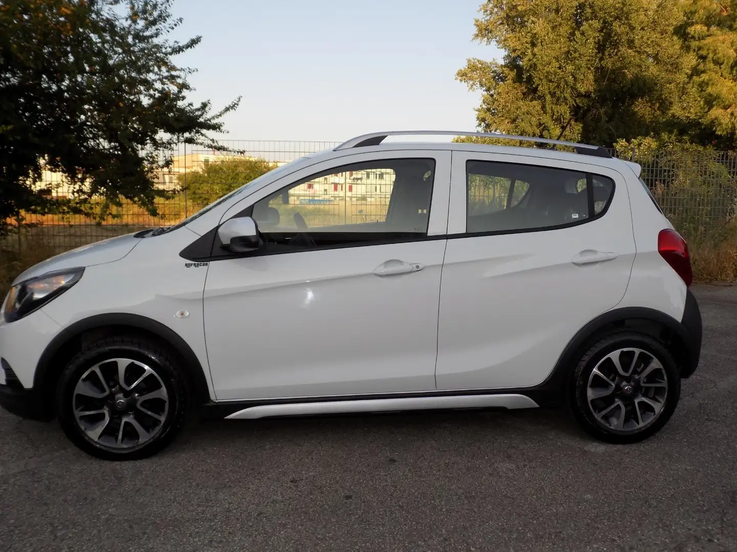 Opel Karl 1.0 Rocks s&s 73cv my19 Blanc - 2