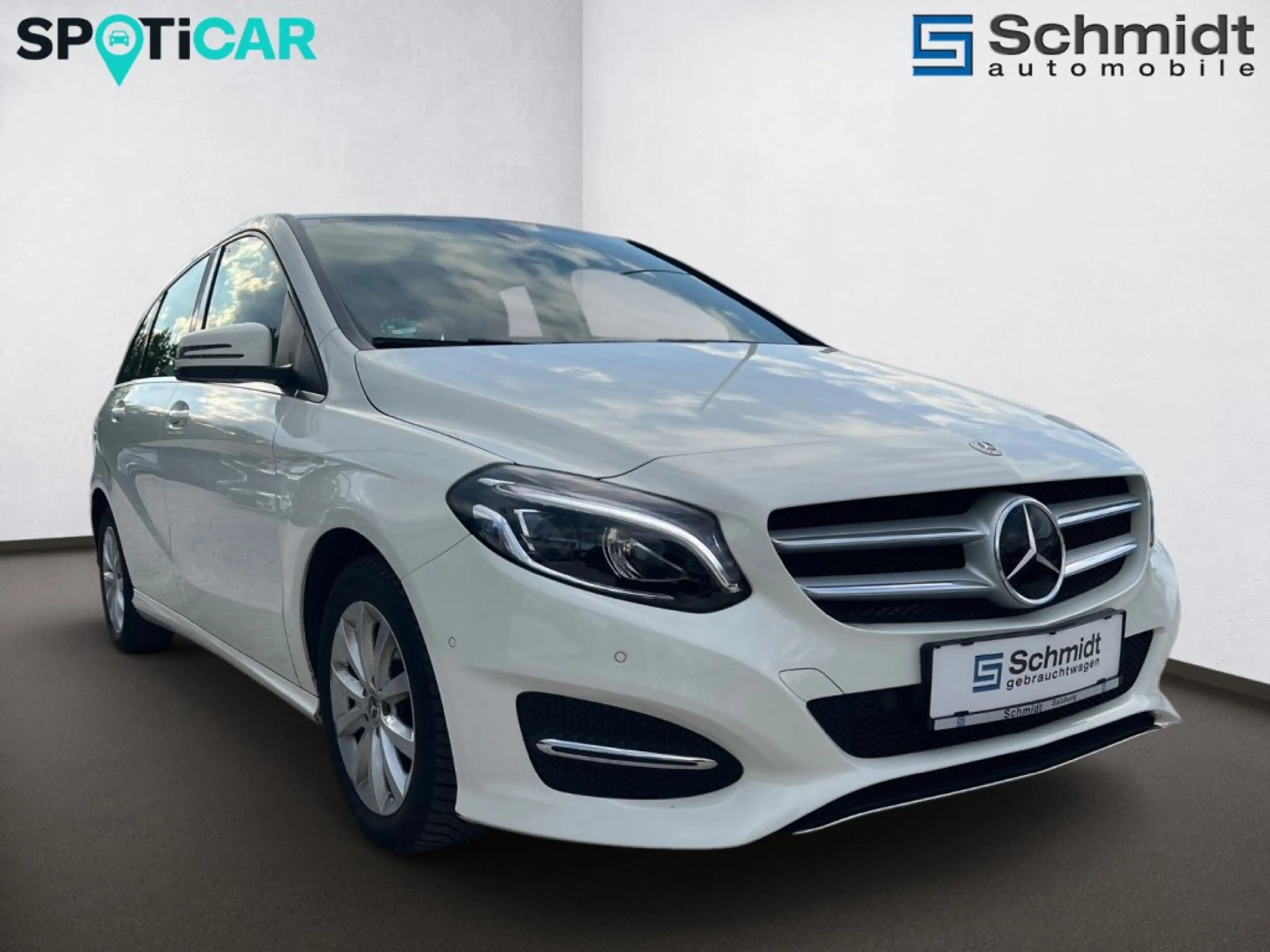 Mercedes-Benz B 220 4MATIC Aut. mit AHK — photo 6