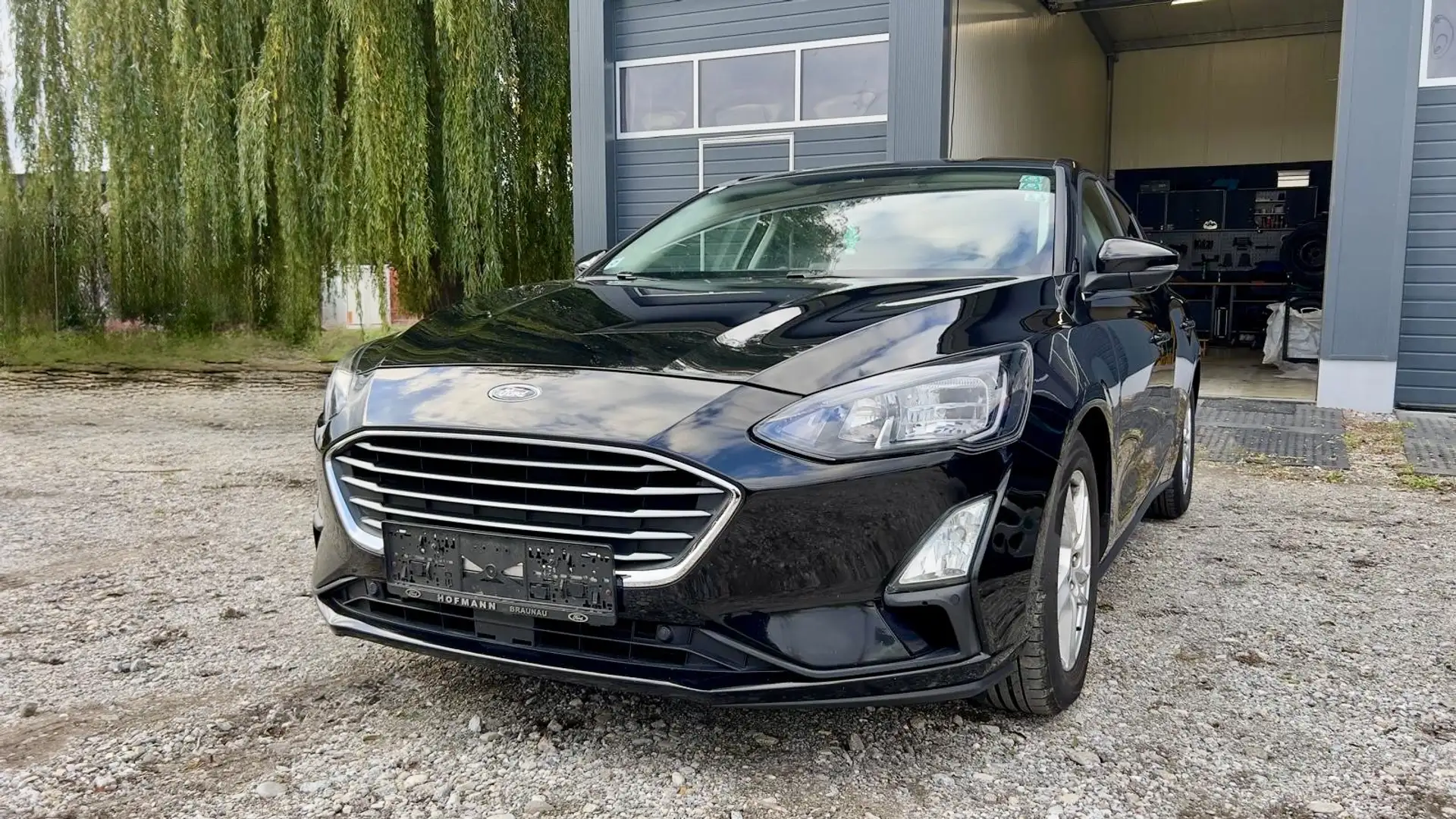 Ford Focus Cool & Connect Schwarz - 1