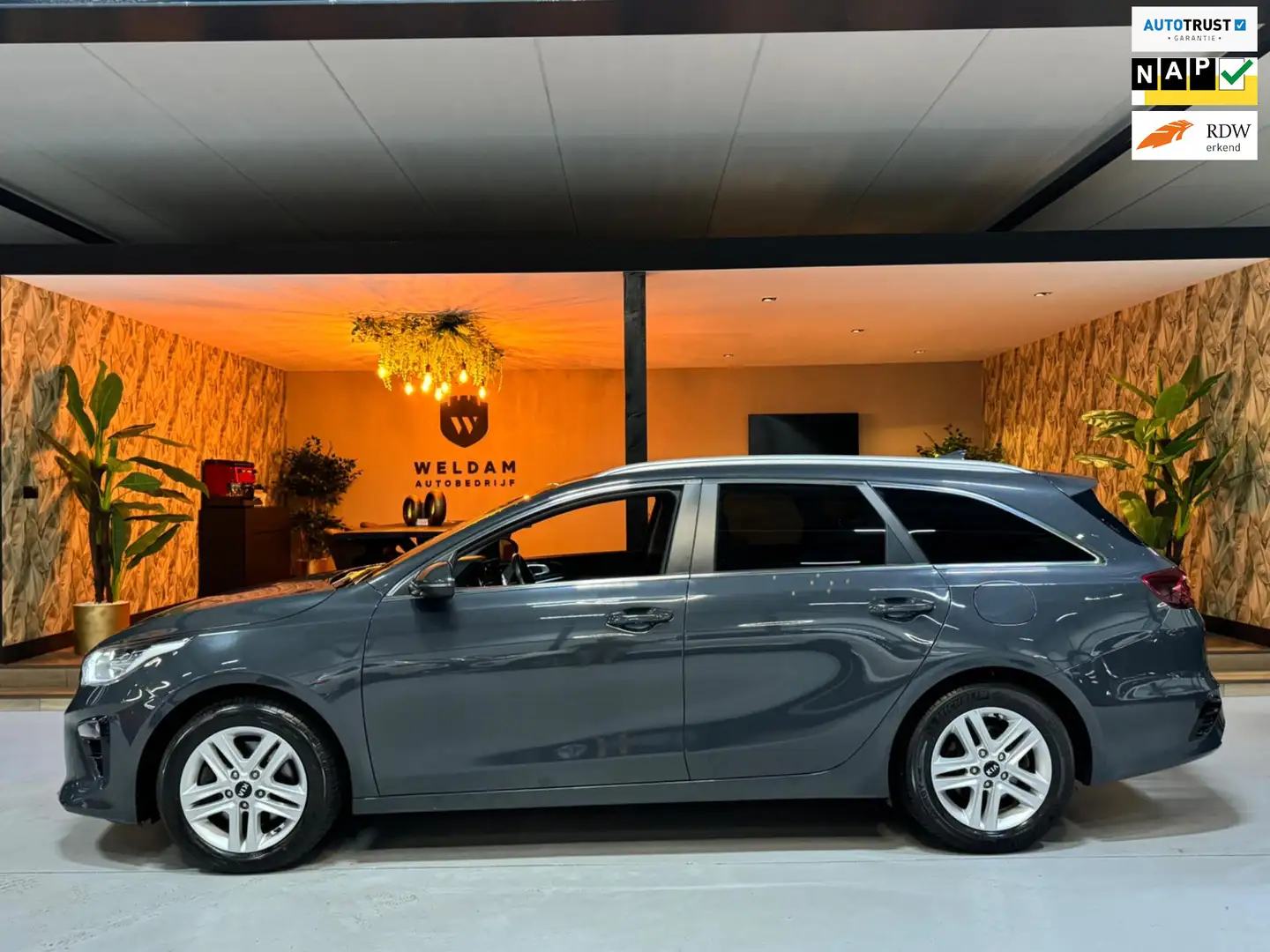 Kia Ceed / cee'd 1.4 T-GDi DynamicLine Garantie Camera Elek Achterk Grijs - 1