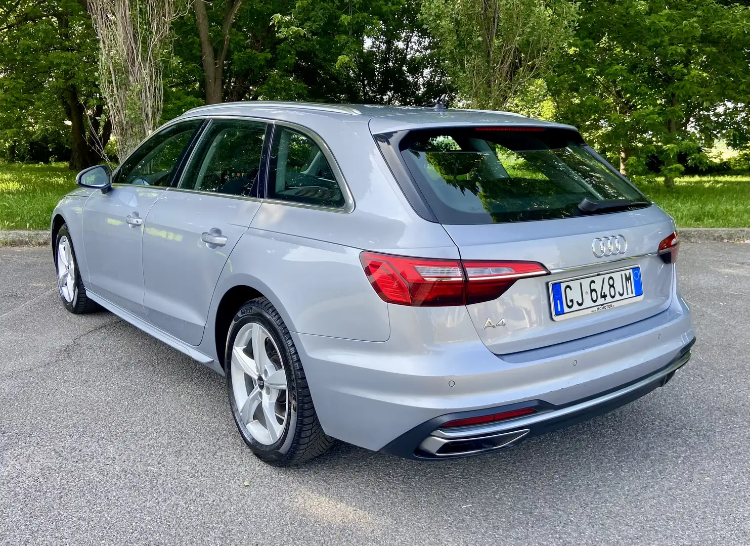 Audi A4 30 2.0 tdi mhev Business Advanced 136cv S-Tronic Argento - 2