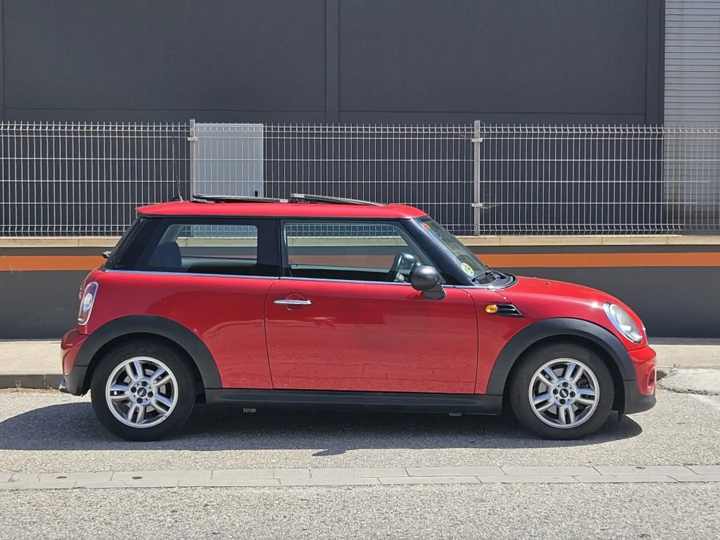 MINI One D Rojo - 2