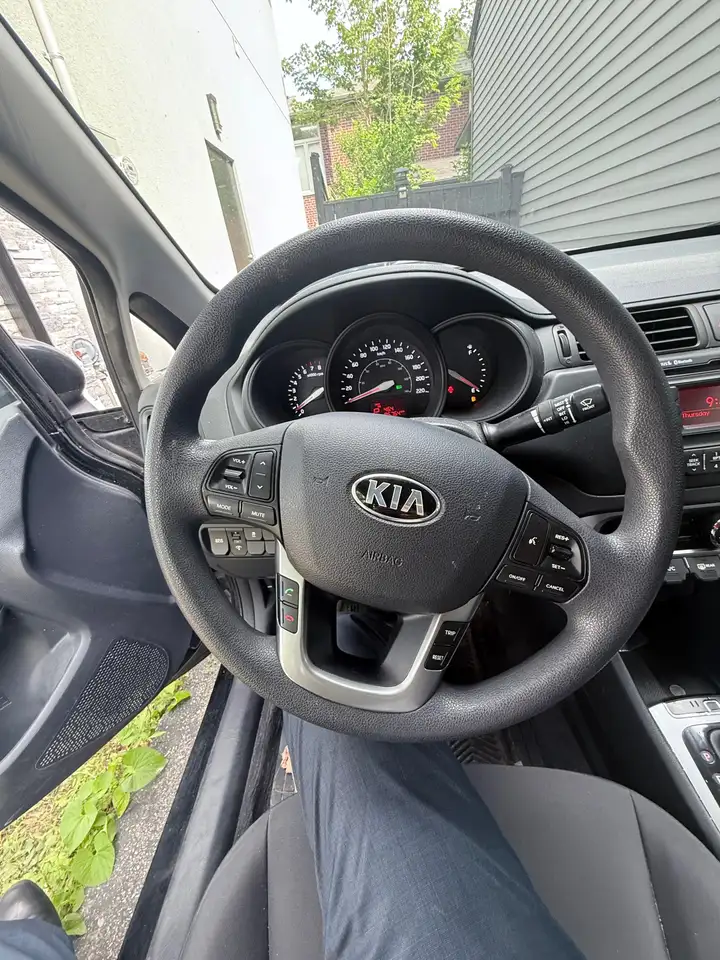 Kia Rio снимка Kia Rio