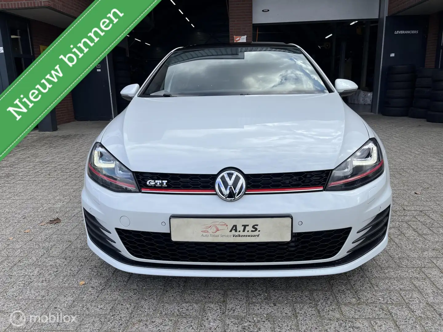 Volkswagen Golf GTI 2.0 TSI Performance NAVI*PANO-DAK*CRUISE* Wit - 2