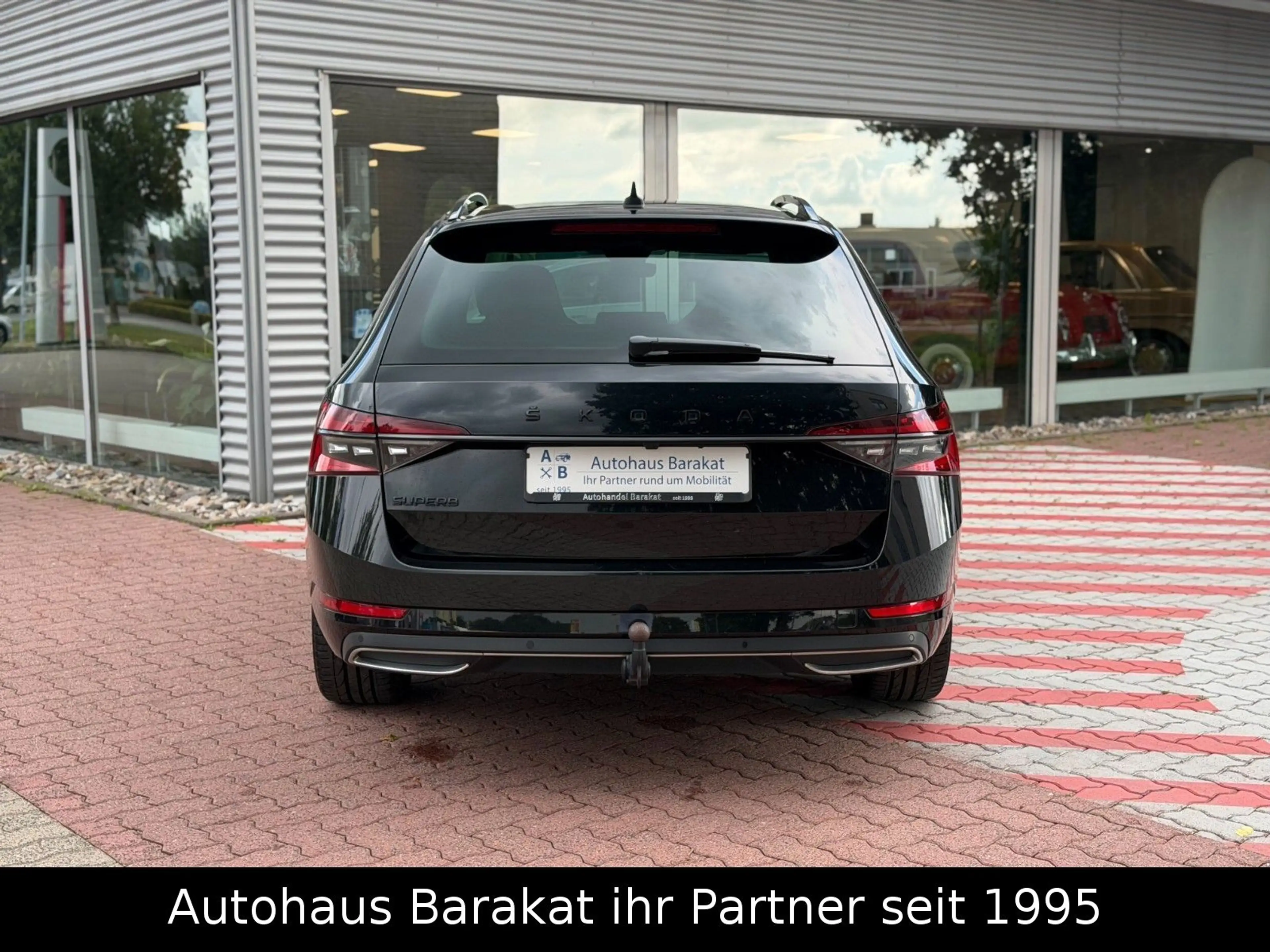 Skoda Superb Combi 2.0 TSI Sportline DSG STDHZ NAVI BT — photo 7