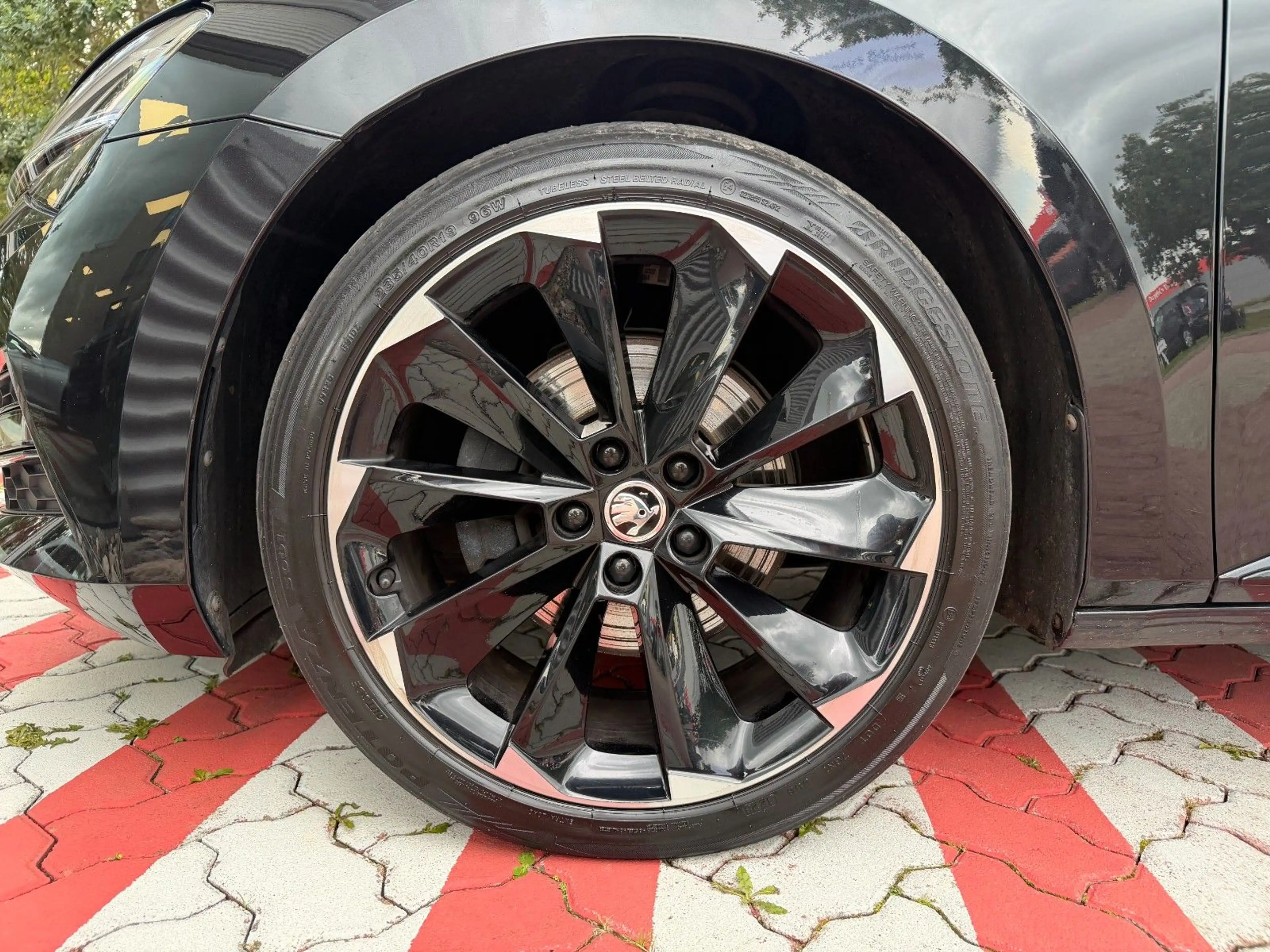 Skoda Superb Combi 2.0 TSI Sportline DSG STDHZ NAVI BT — photo 4