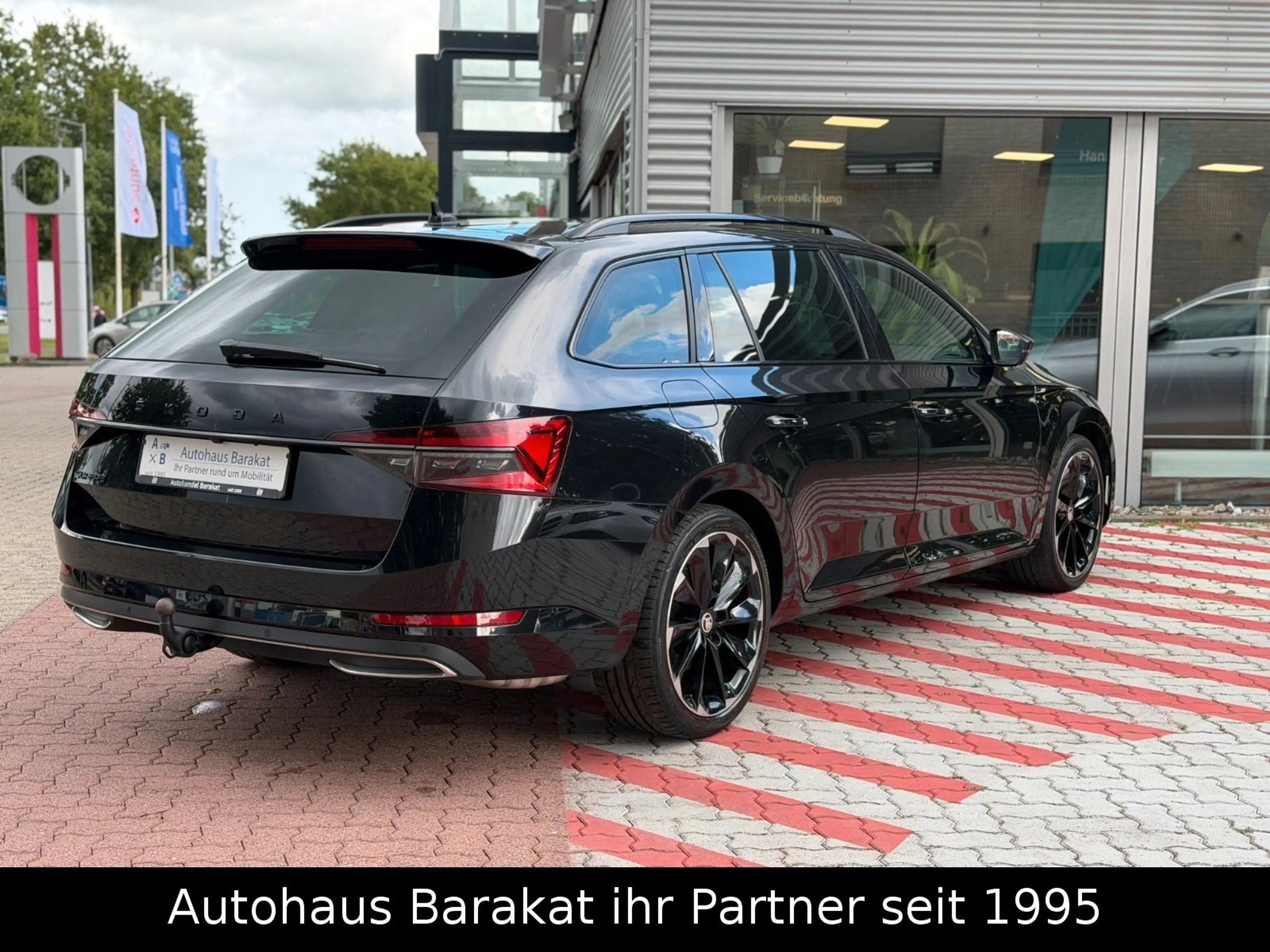 Skoda Superb Combi 2.0 TSI Sportline DSG STDHZ NAVI BT — photo 11