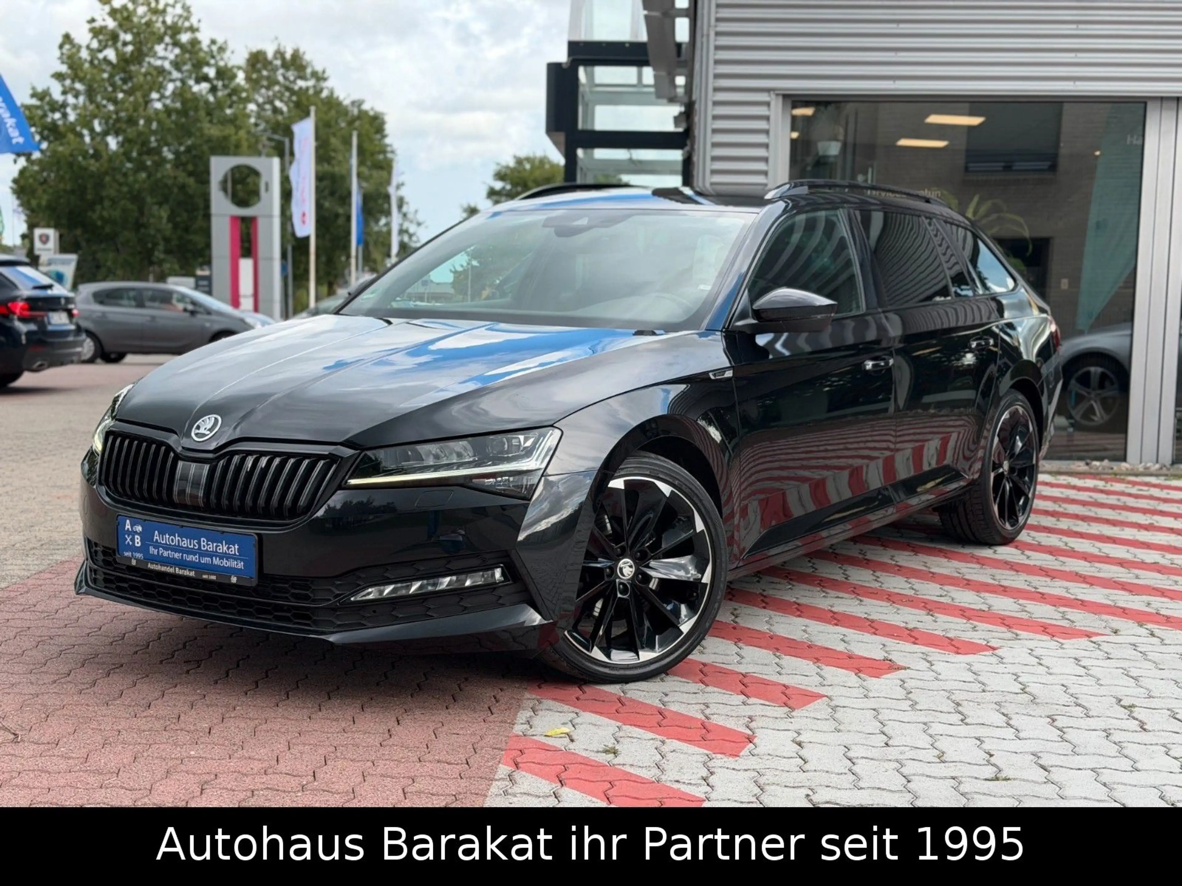 Skoda Superb Combi 2.0 TSI Sportline DSG STDHZ NAVI BT — photo 3