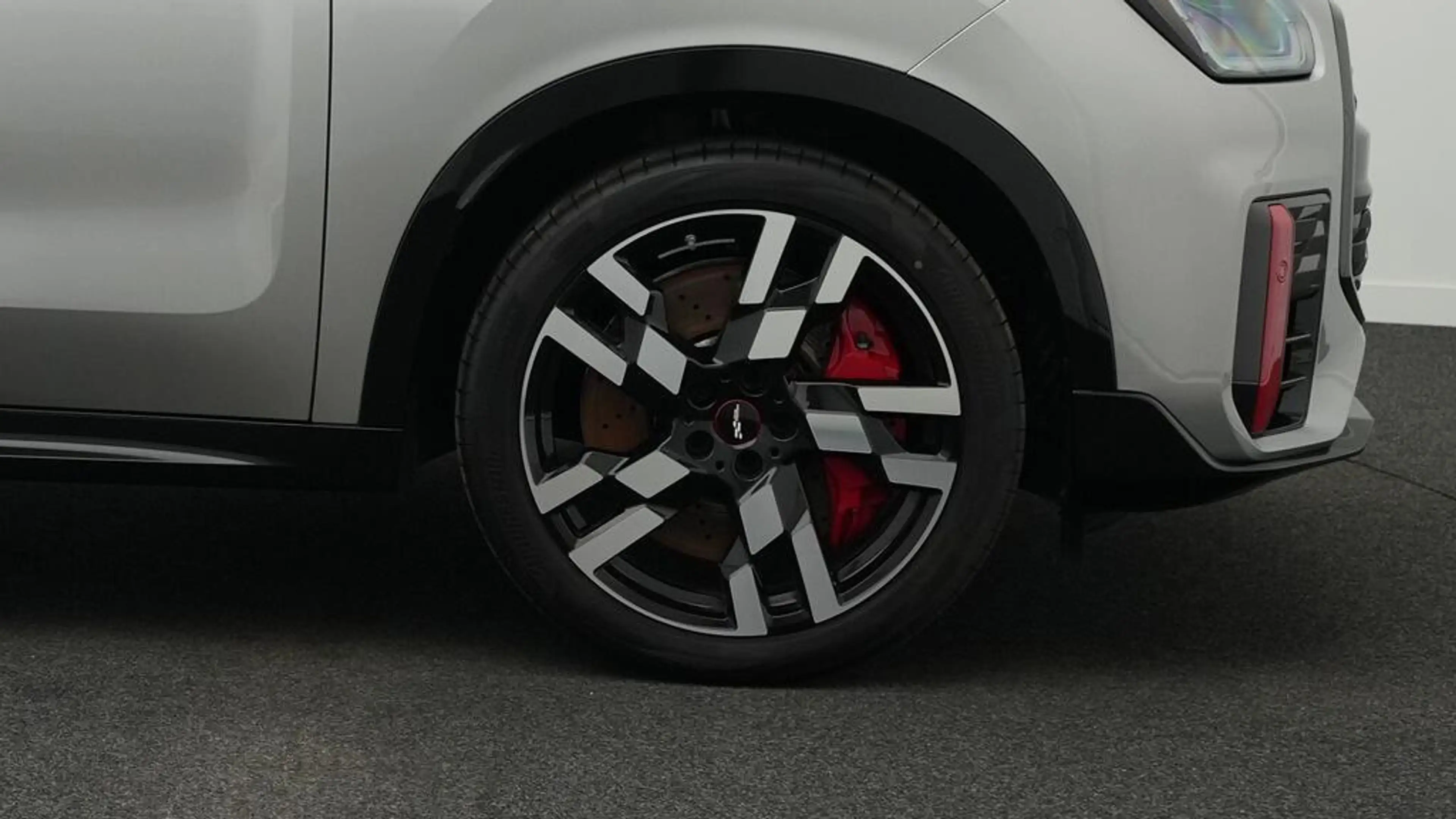 MINI JCW Countryman All4 John Cooper Works Trim — photo 10
