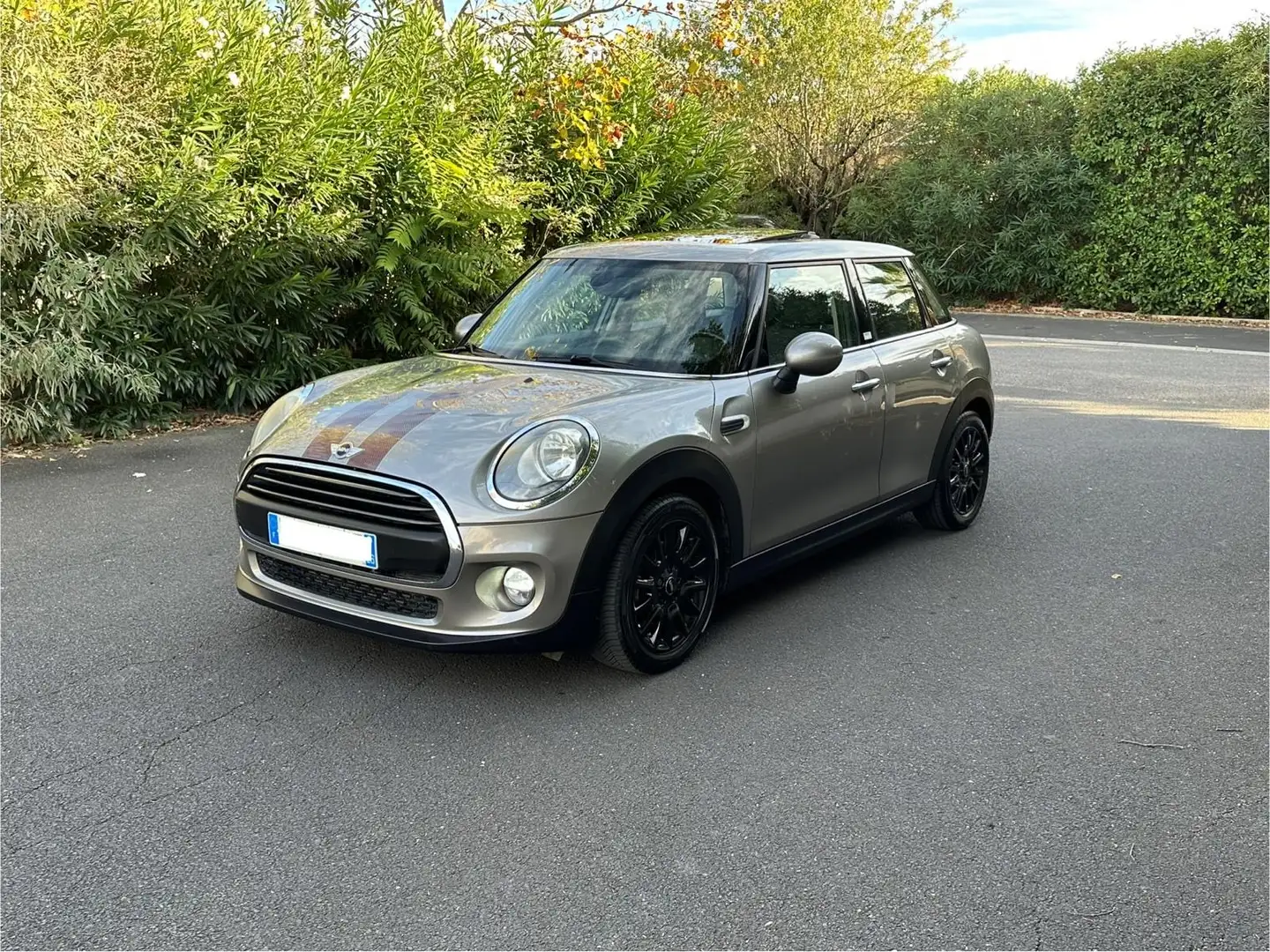 MINI One Hatch 5 Portes 102 ch Edition Shoreditch - 2