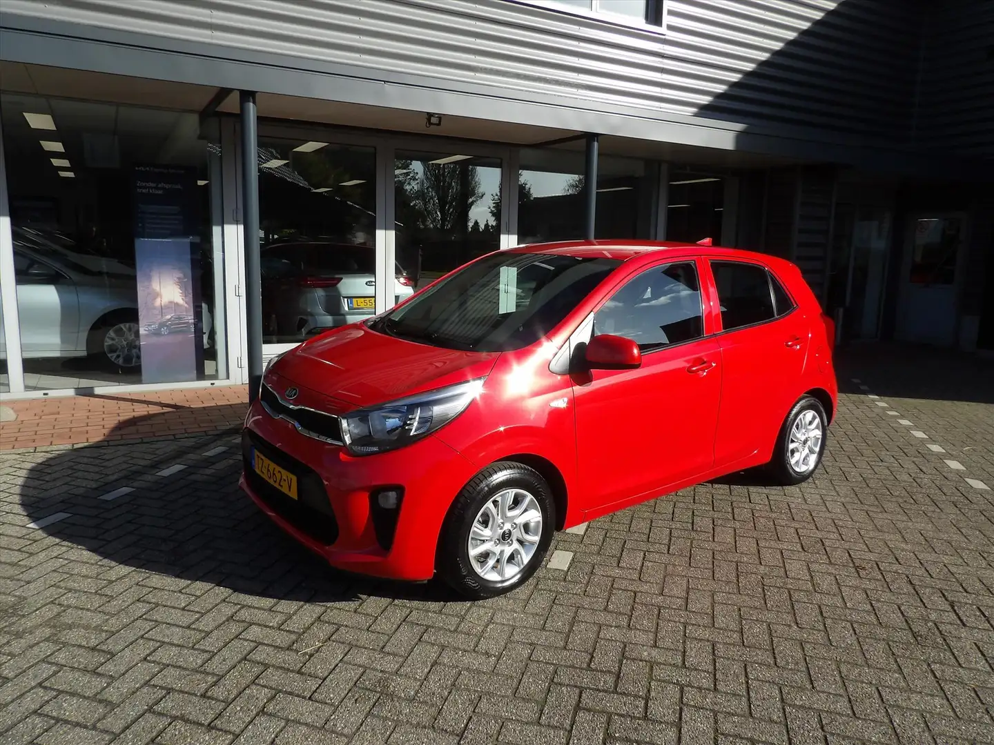 Kia Picanto 1.0 MPi ComfortPlusLine Navigator Org. Ned. Rood - 2