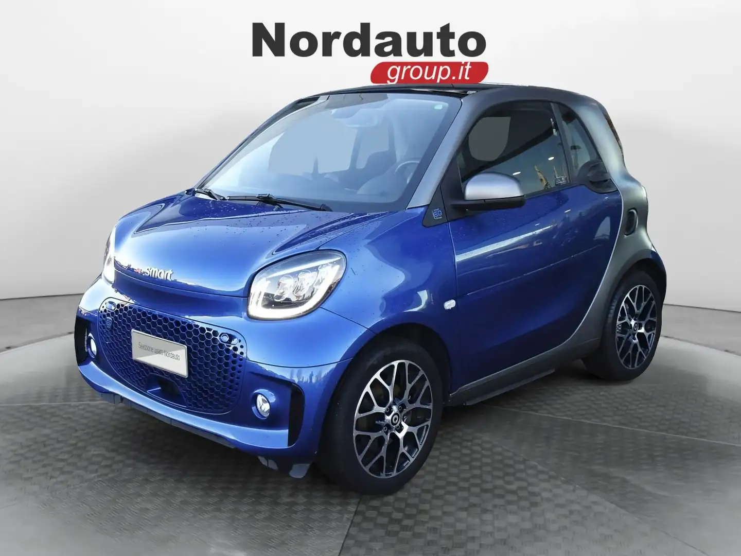 smart forTwo fortwo EQ Passion Blau - 1