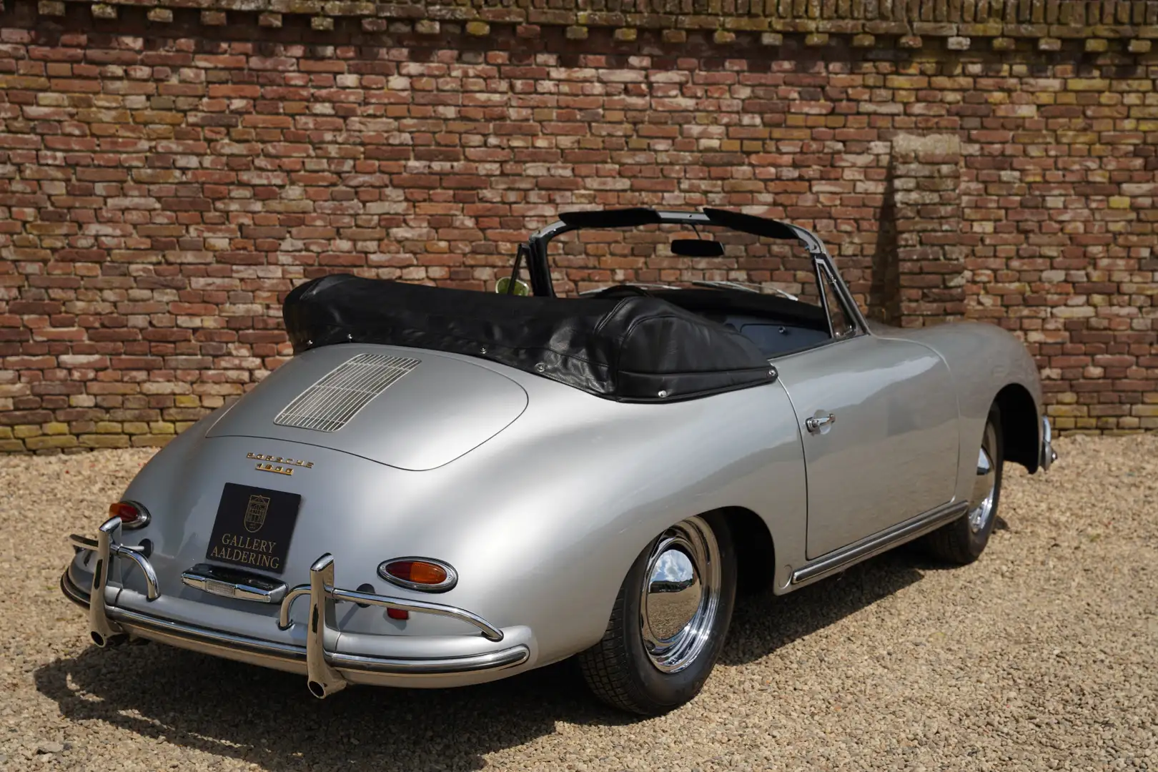 Porsche 356 A 1600 Convertible The Porsche 356: iconic and a t Gris - 2