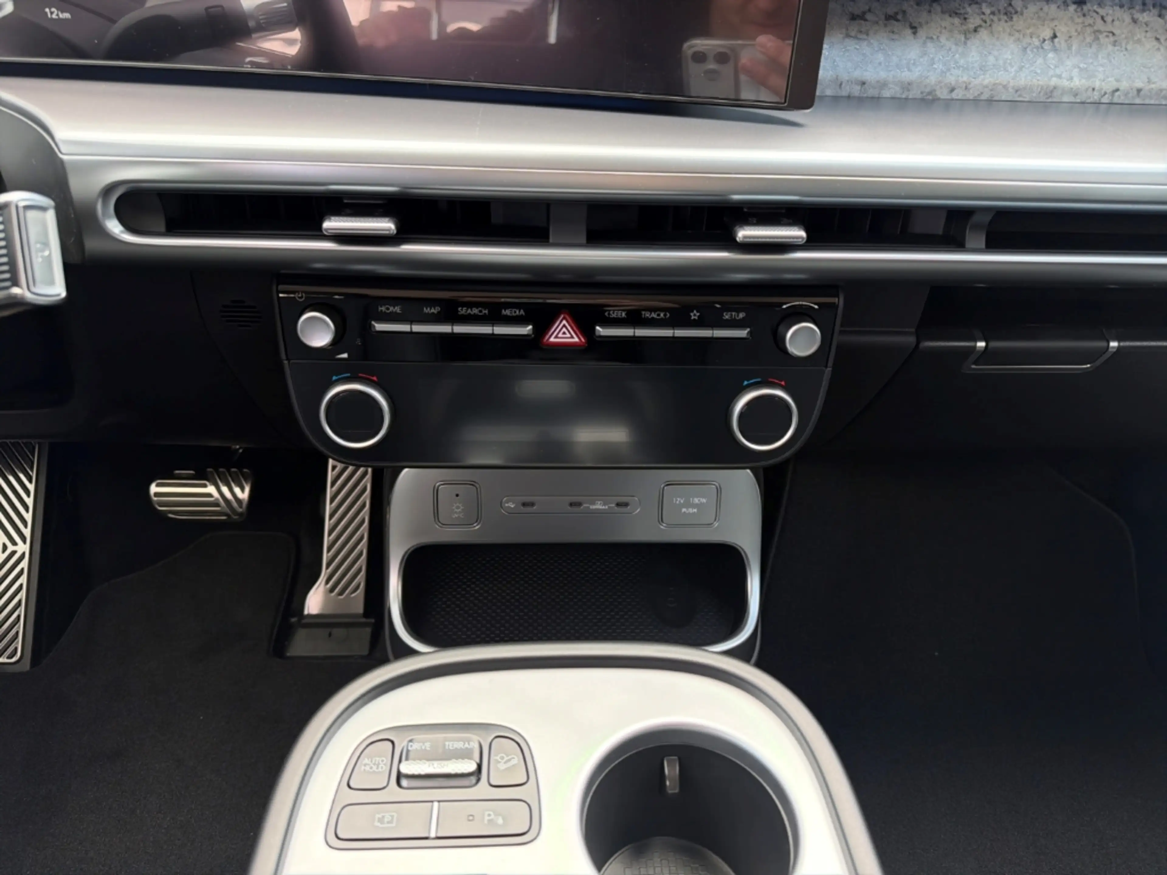Hyundai IONIQ 9 226 kW Elektro Uniq 7-Sitzer (MY26) 110 kWh (307 P — photo 11