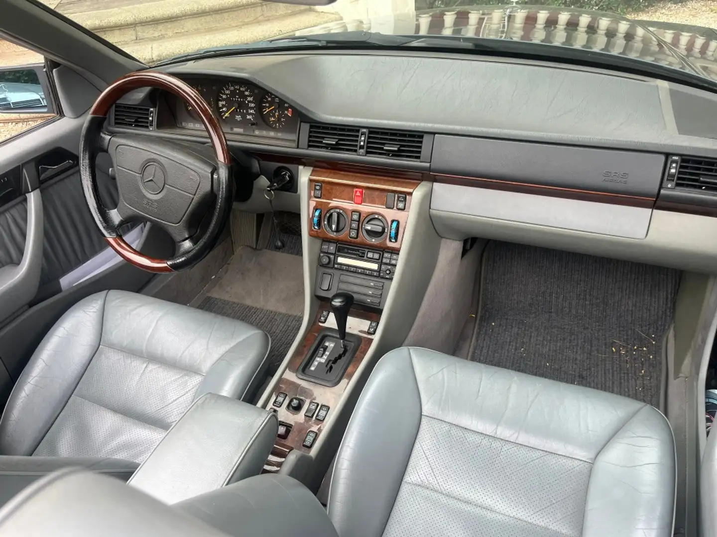 Mercedes-Benz MERCEDES-BENZ Clase E Cabrio (W124) Descapotable Bleu - 2