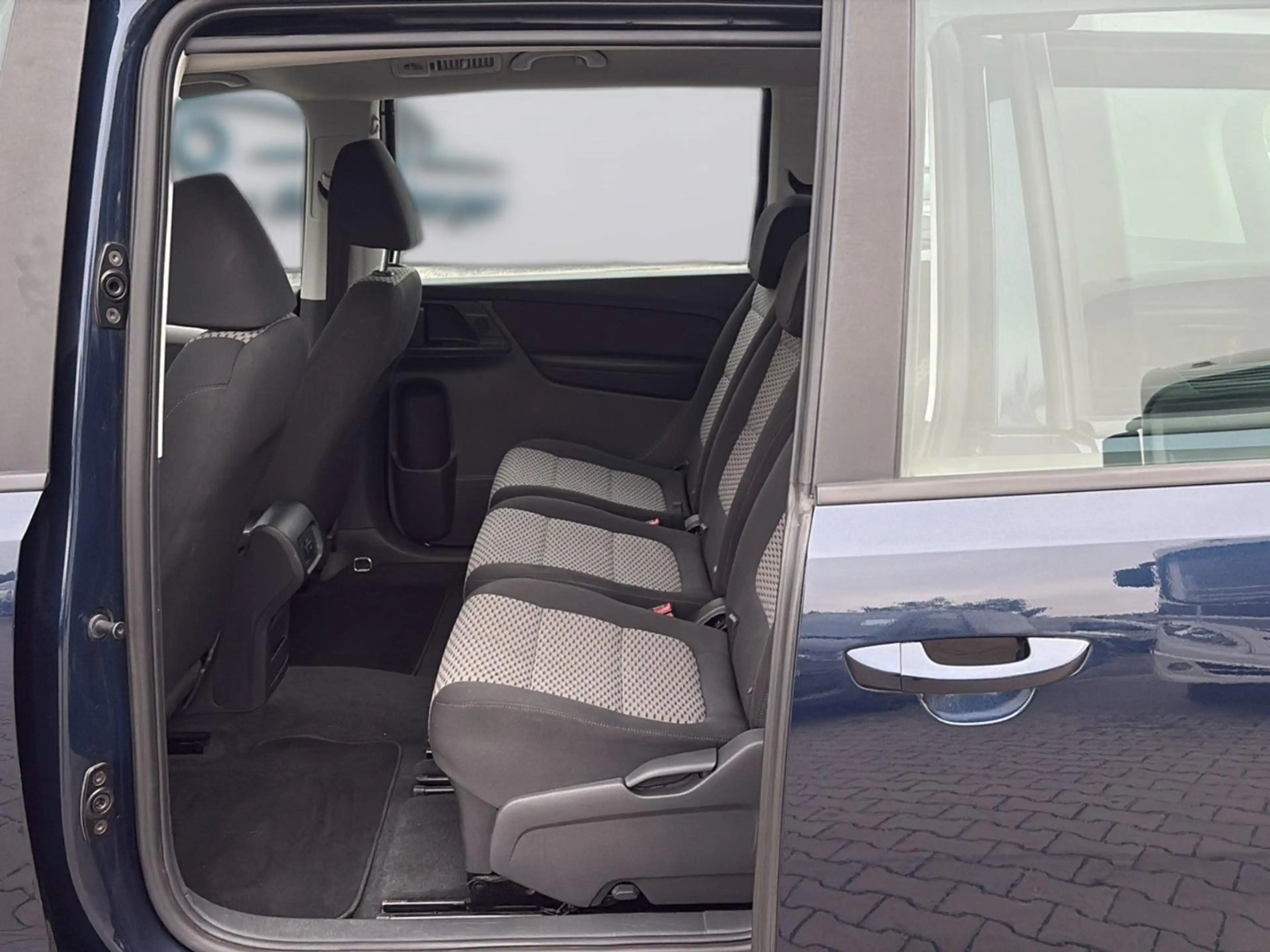 Volkswagen Sharan /AHK/PDC/3-Zonen/SHZ/Nebel/Abbiege/TÜV — photo 9