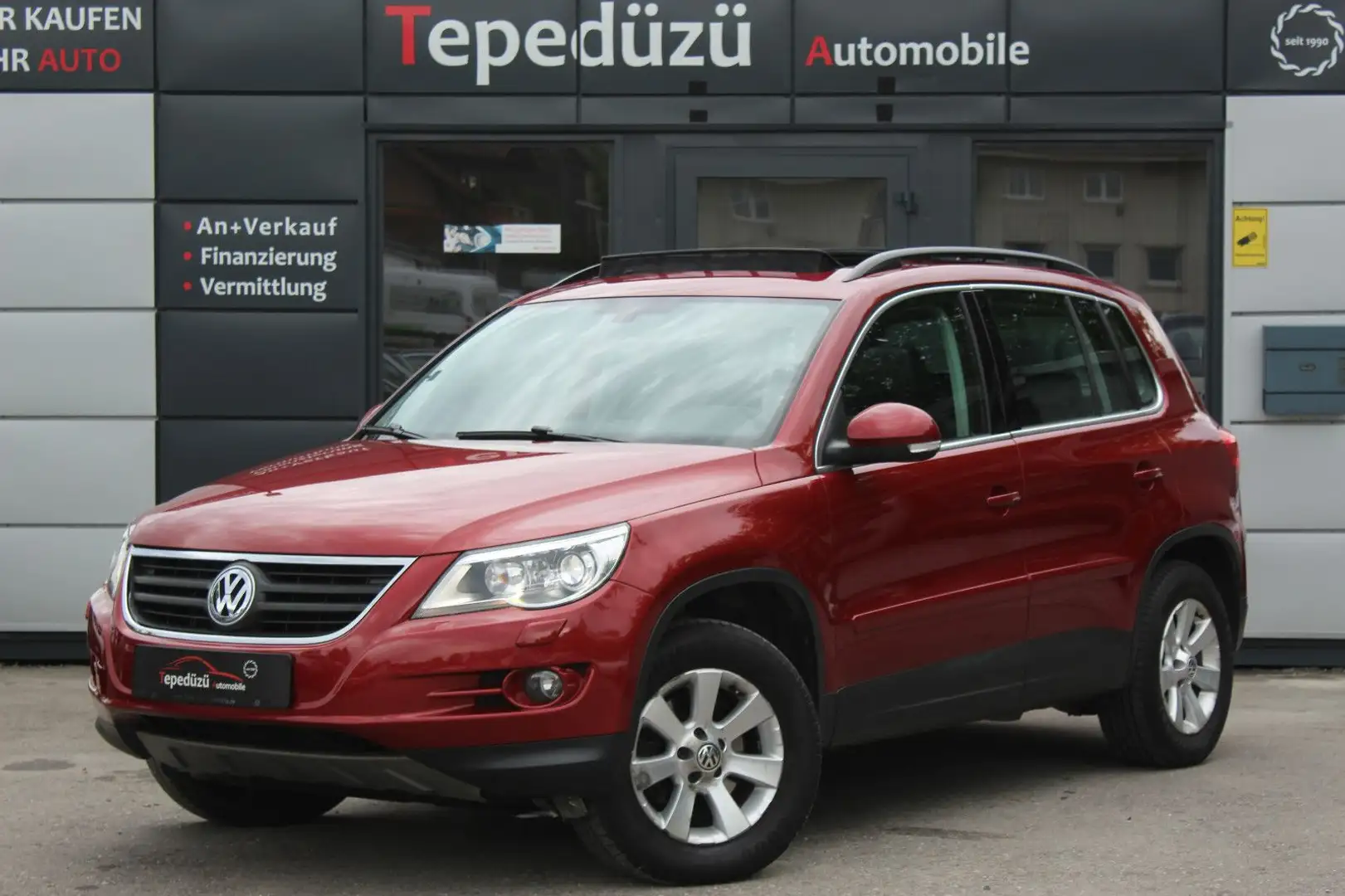 Volkswagen Tiguan Track & Field 4M*XENON*PANO*STAHZG*LEDER* Rot - 1