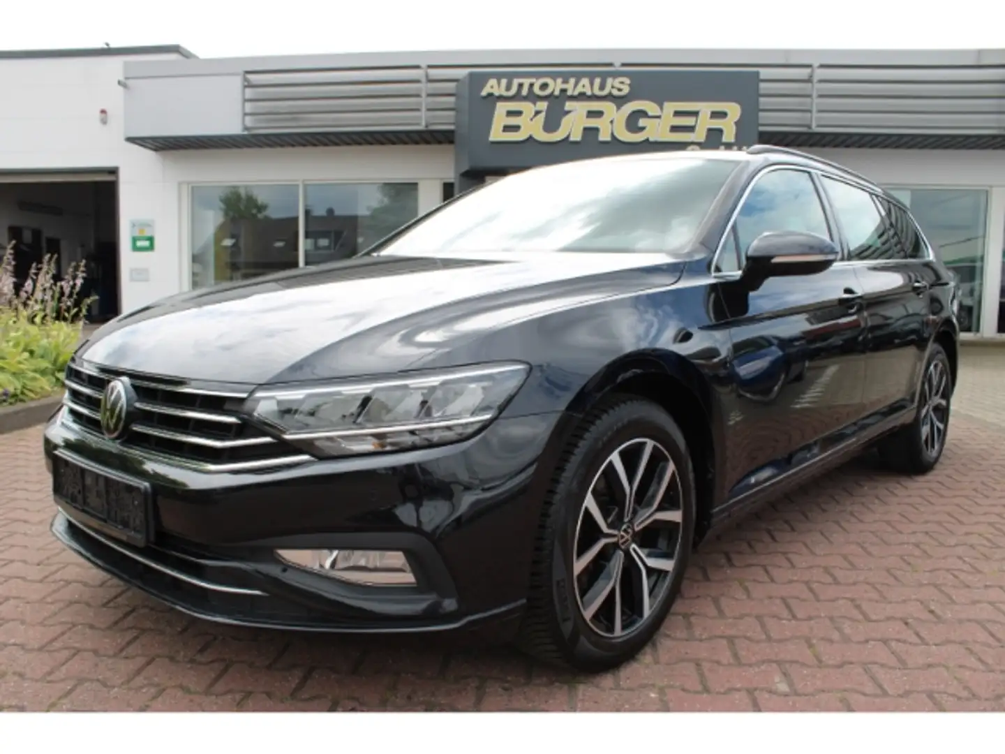 Volkswagen Passat Variant Business 2.0 TDI AHK Navi ACC LED Kamera S Schwarz - 1