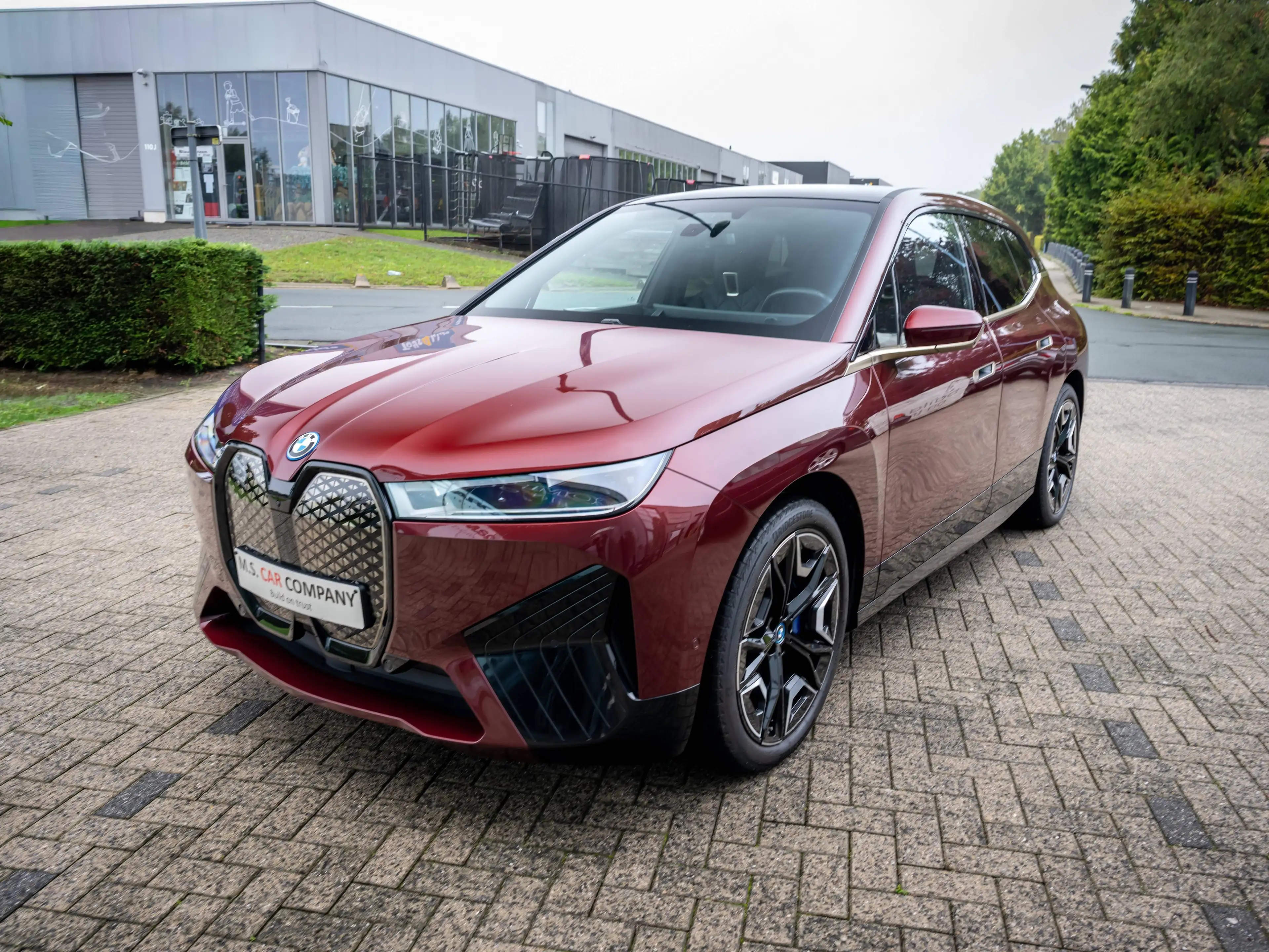BMW iX iX 76.6 kWh xDrive40*Panodak*Lane assist*Nieuwstaat* — photo 2