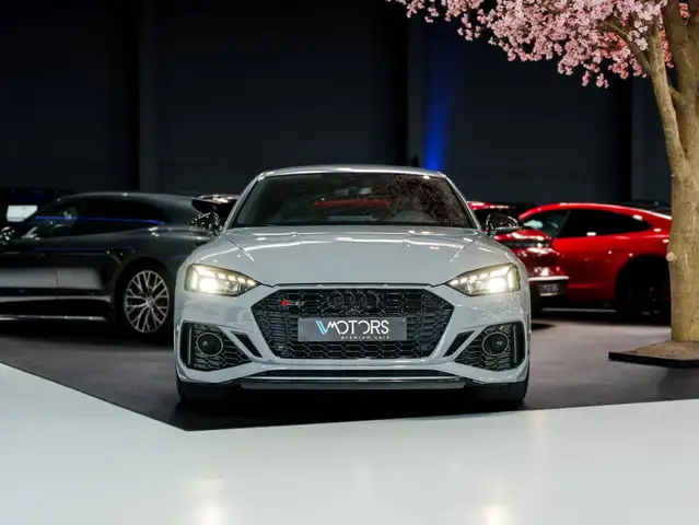 Audi RS5 view 2