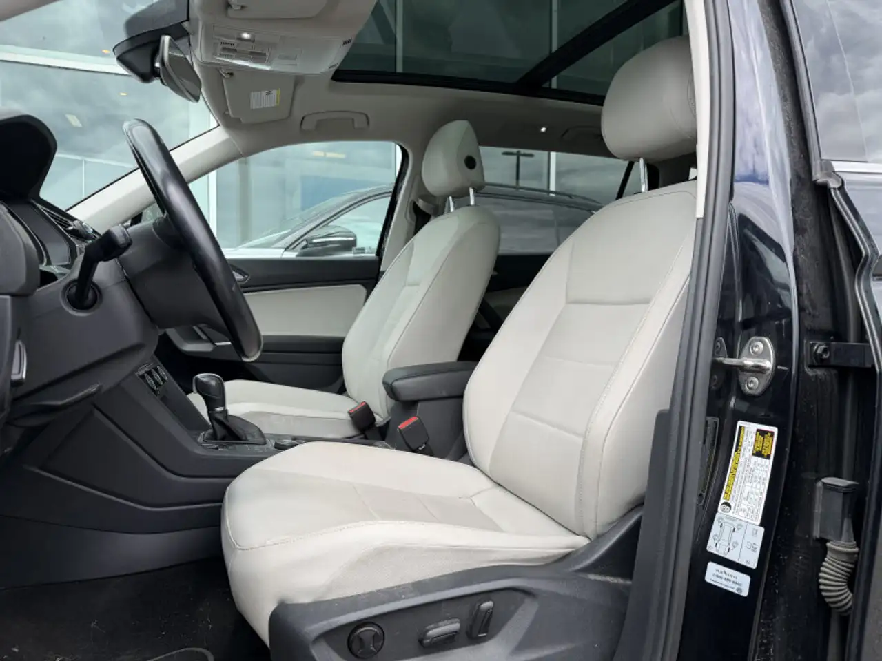 Volkswagen Tiguan снимка Volkswagen Tiguan