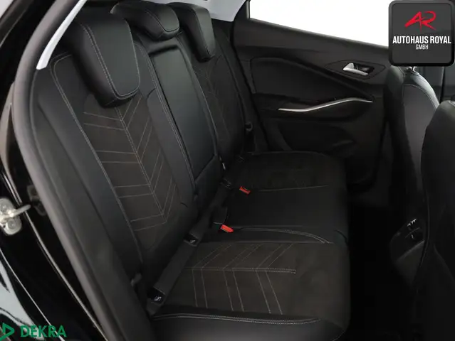 Opel Grandland X view 12