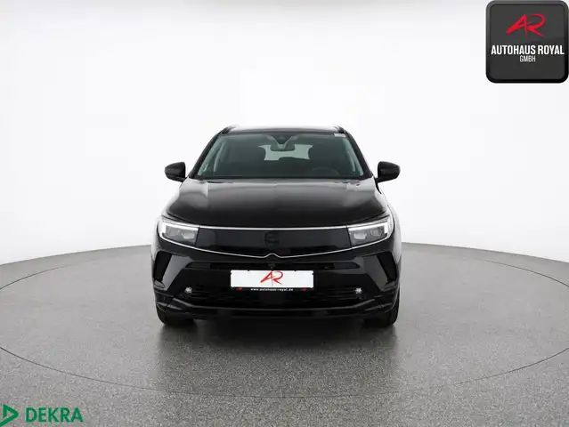 Opel Grandland X view 8