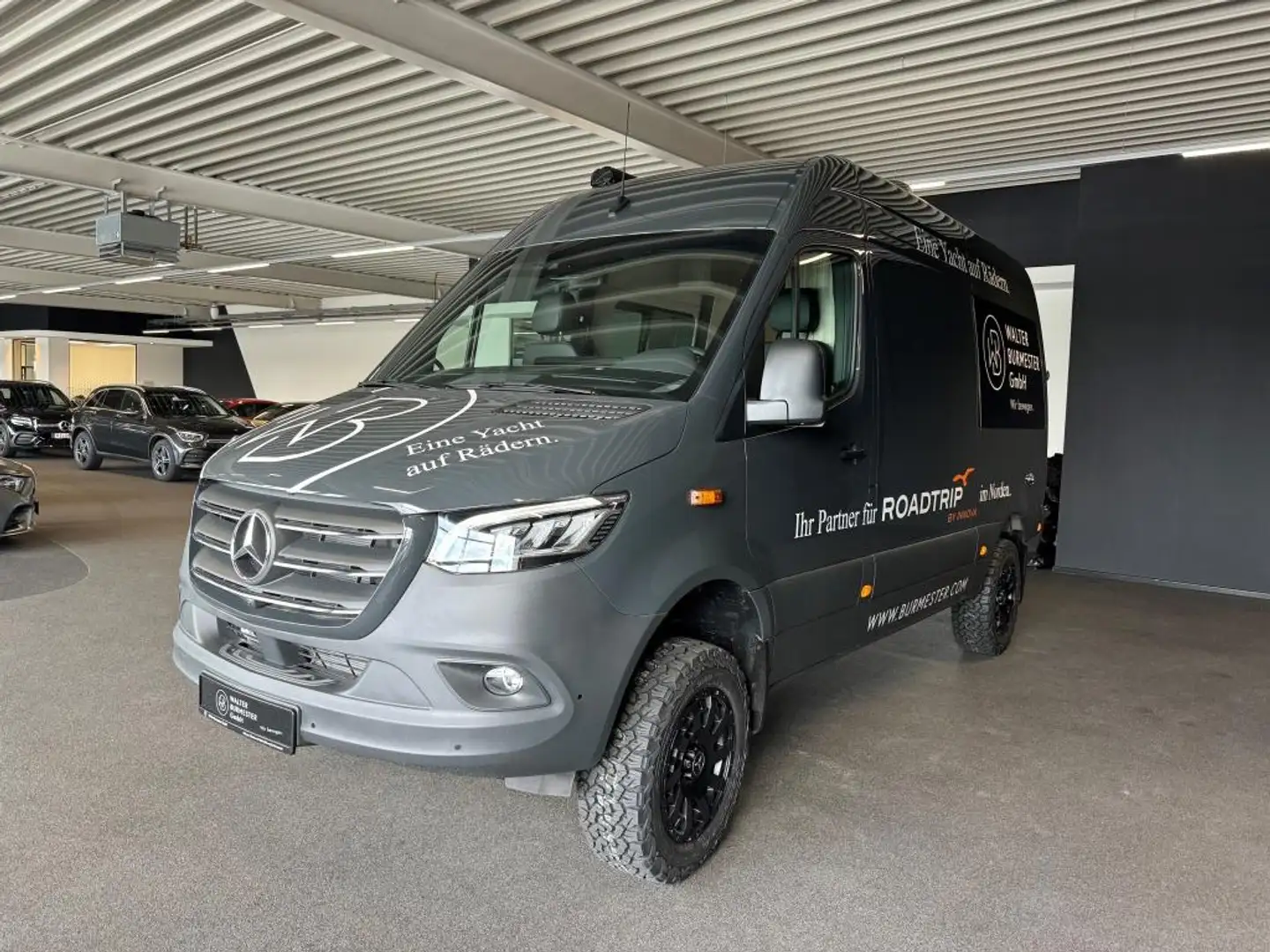 Mercedes-Benz Sprinter 319 CDI 4x4 Innova  +MBUX+StHz+360°+AHK Šedá - 2