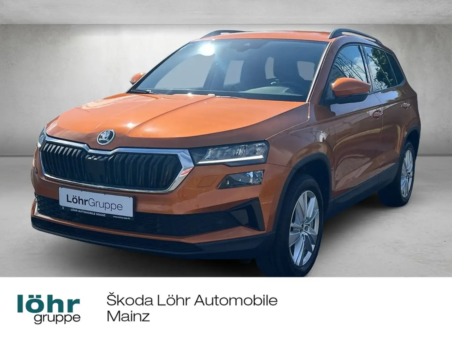 Skoda Karoq Selection 1,5 TSI DSG Winter / AHK / Navi Orange - 1
