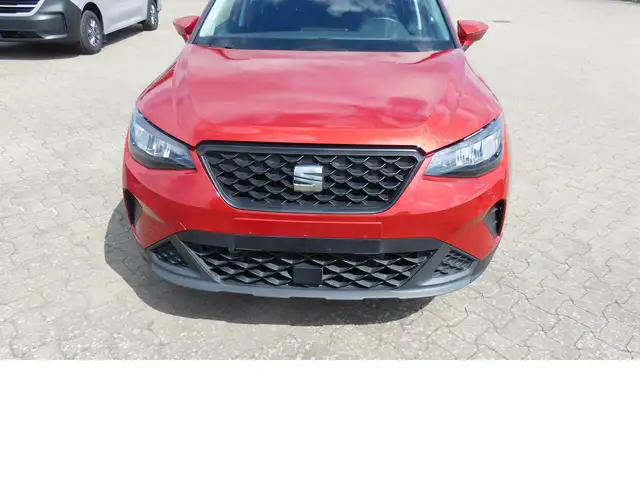 SEAT Arona view 3