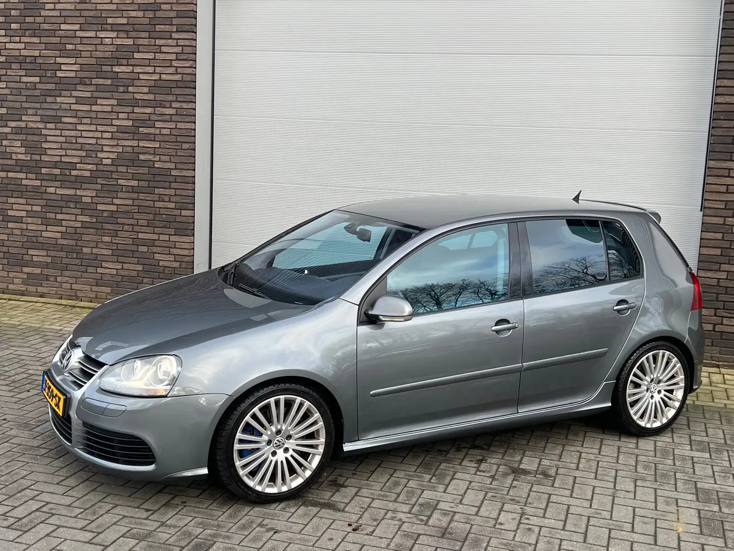 Volkswagen Golf V 3.2 V6 R32 DSG Automaat 250PK 4X4 MILLTEK! Grey - 2