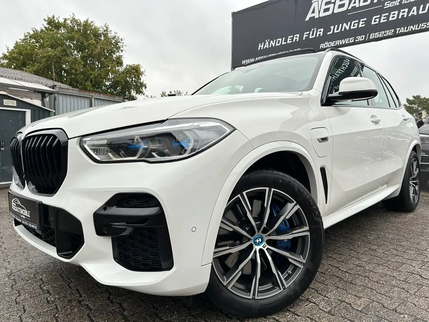 BMW X5 xDr45e M Sport PANO*M Sitze*Laser*ACC*360° Weiß - 2