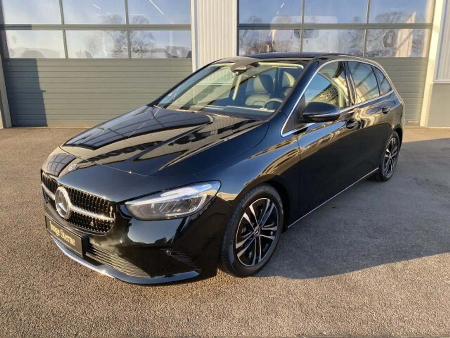 Mercedes-Benz B 200 B 200 Progressive Adv. LED Kamera MBUX Sitzh. Schwarz - 2