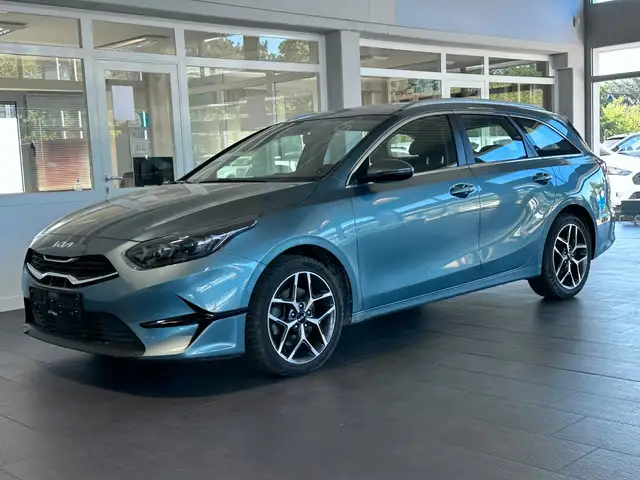 Kia Ceed view 2