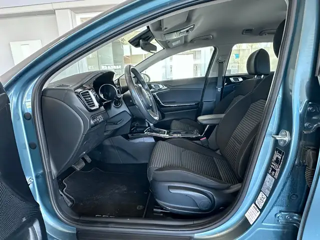 Kia Ceed view 5