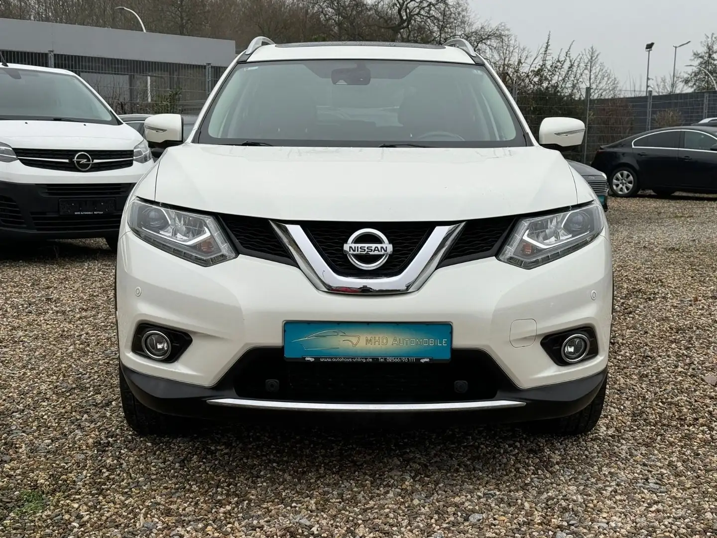 Nissan X-Trail Tekna Aut. LED Navi Panorama AHK Weiß - 2