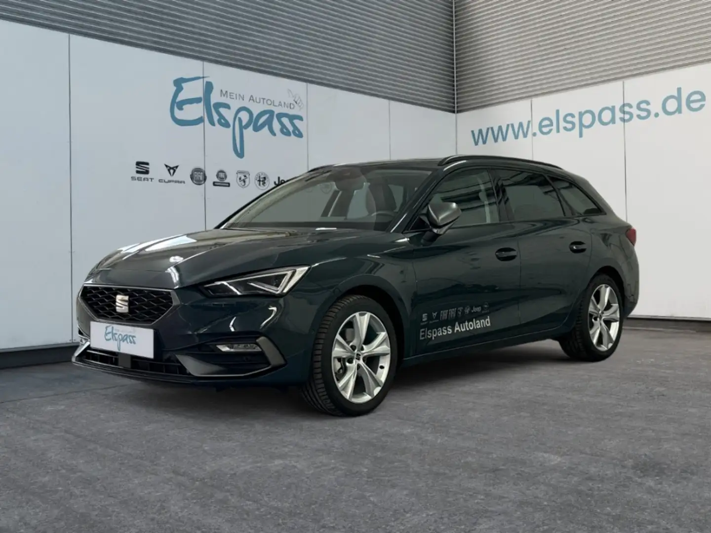 SEAT Leon SP FR MJ25 EL.PANO MATRIX-LED ACC AHK VORB. SHZG L Blau - 1