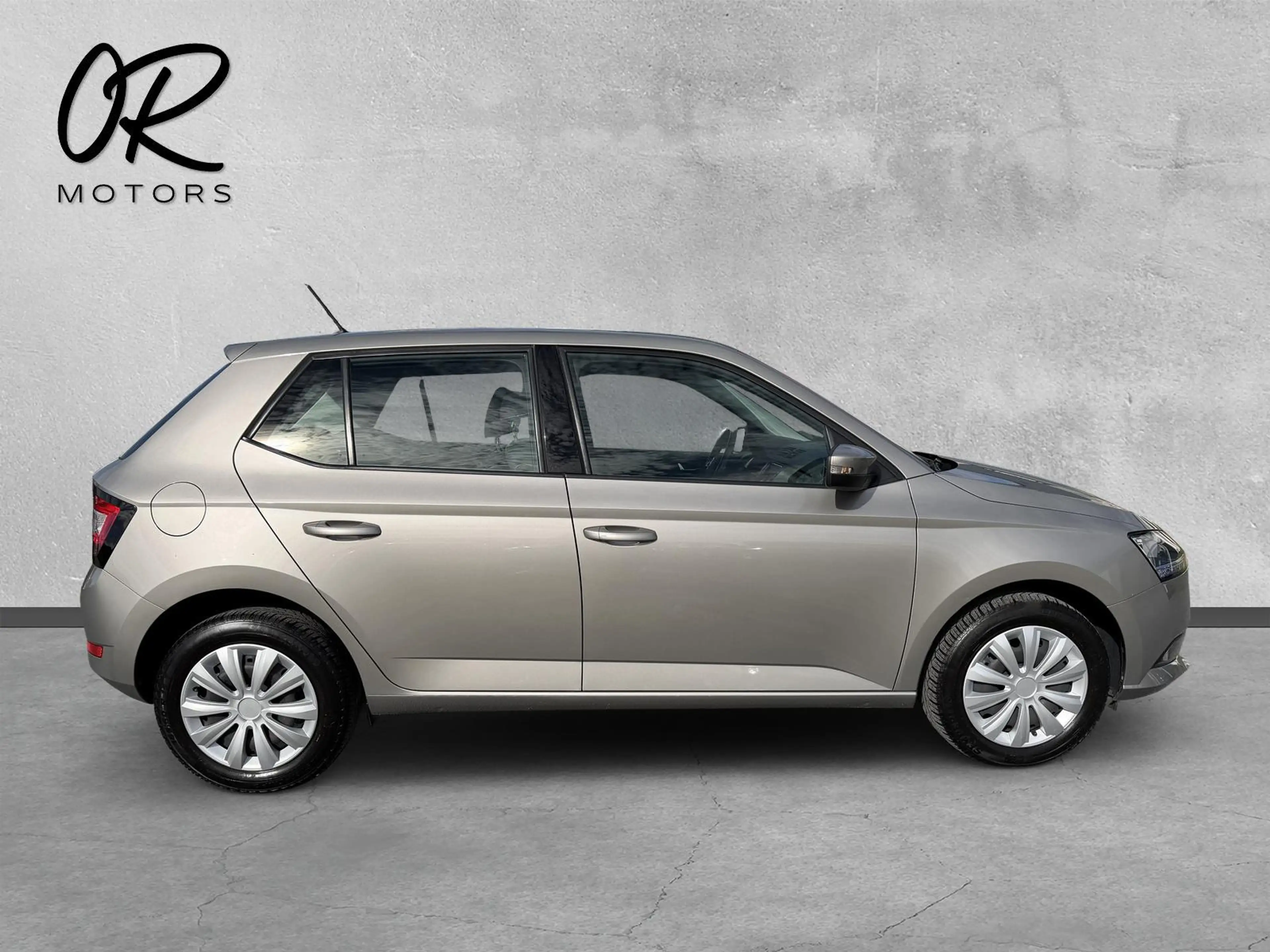 Skoda Fabia Style 28.000KM*AUTOMATIK*KEYLESS*KAMERA — photo 7