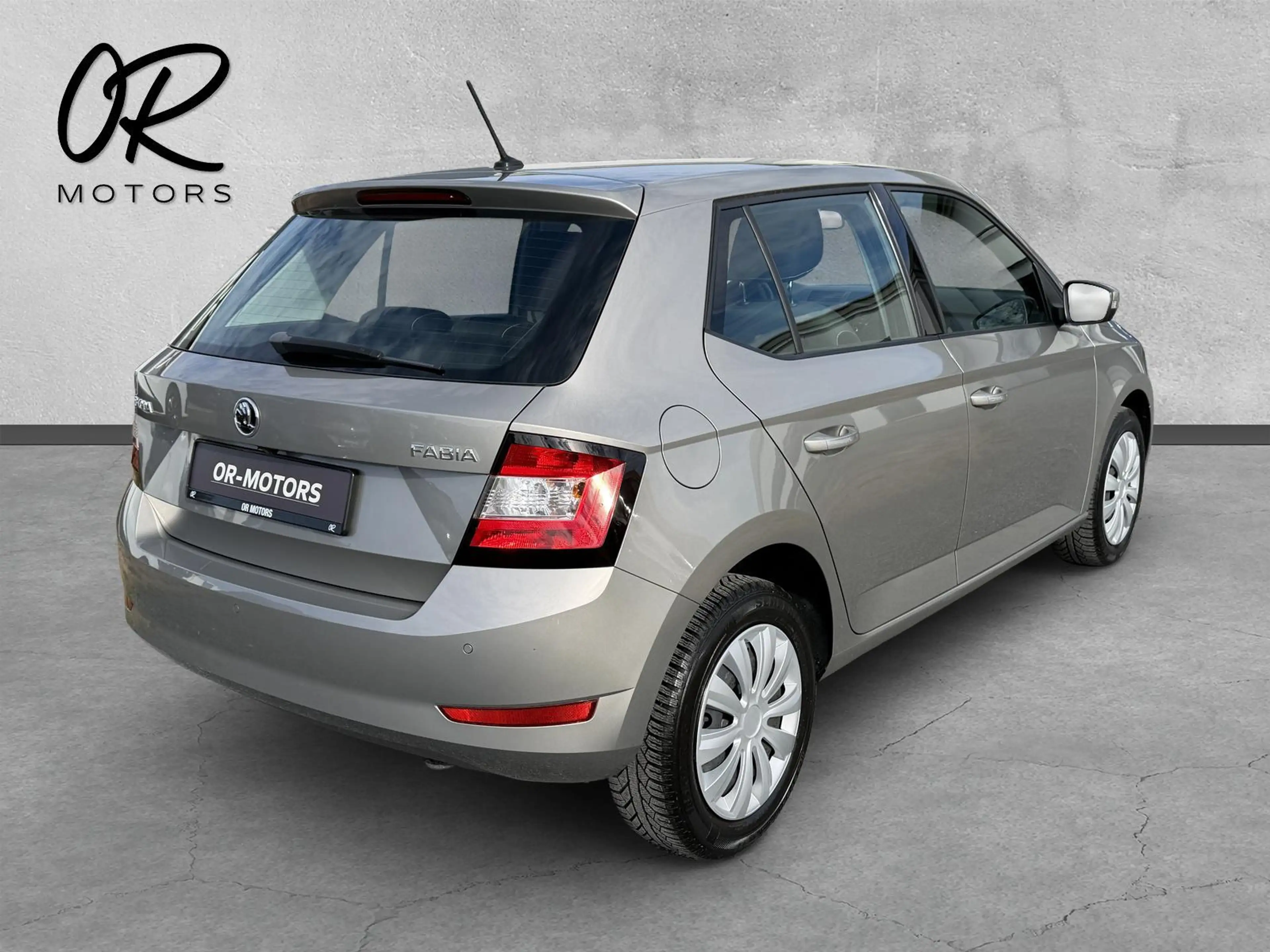 Skoda Fabia Style 28.000KM*AUTOMATIK*KEYLESS*KAMERA — photo 6