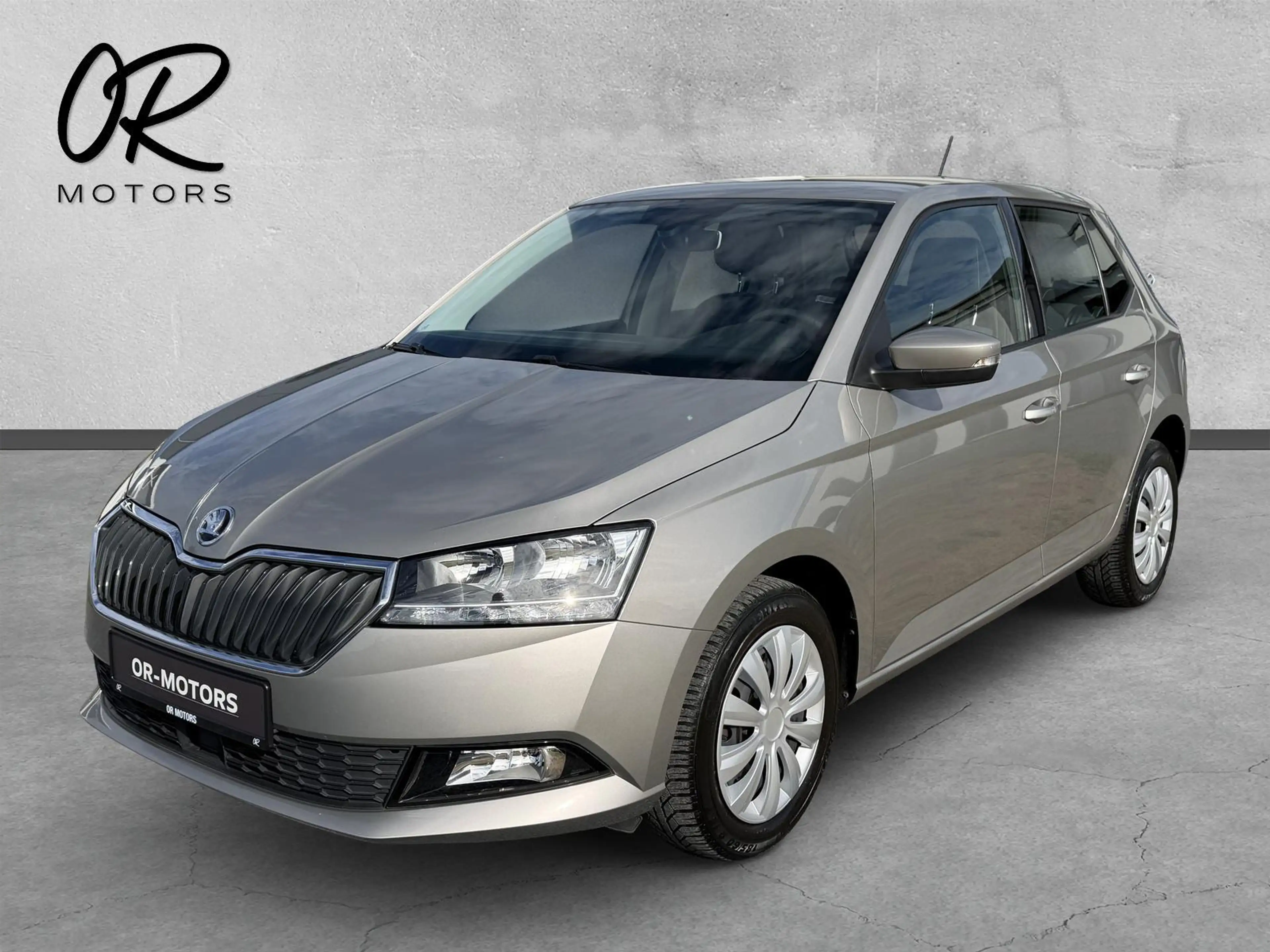 Skoda Fabia Style 28.000KM*AUTOMATIK*KEYLESS*KAMERA